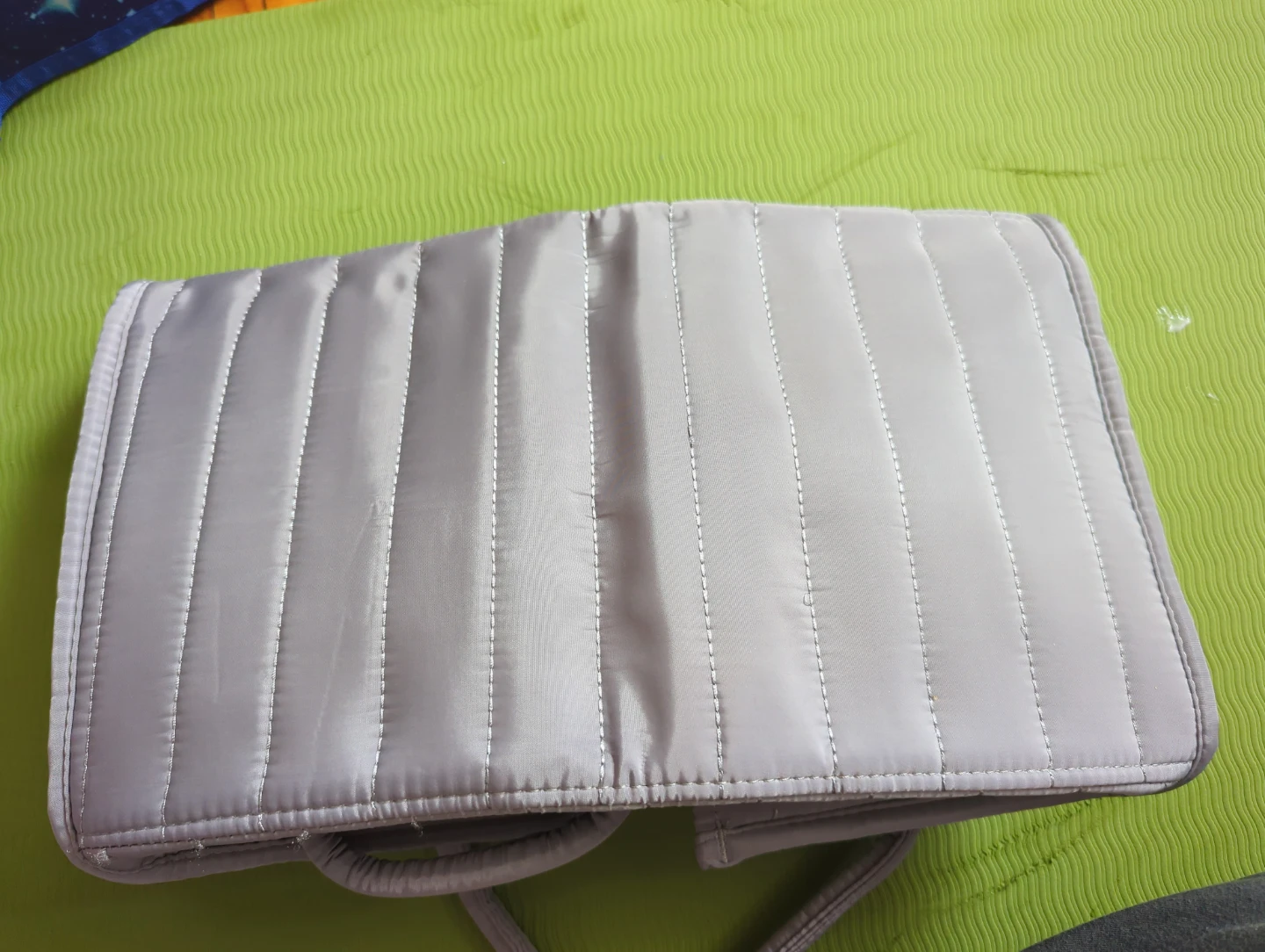 Brand New!! Grey Quilted Organizer Bag with Handles - photo 5