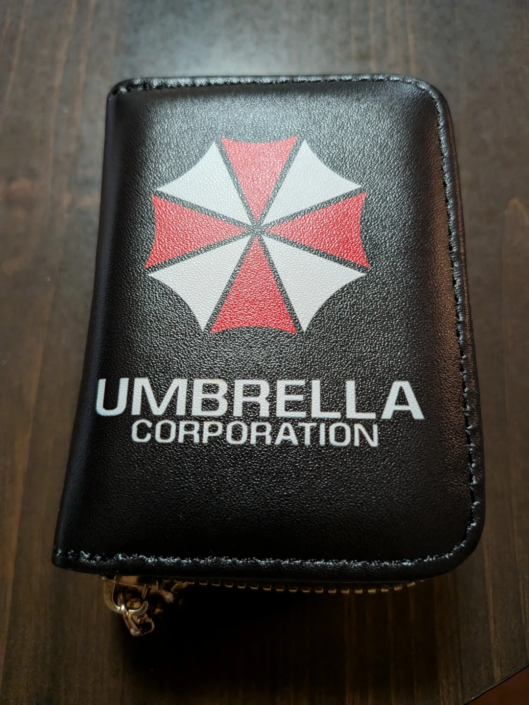 Umbrella Corporation 10 card slot holder and wallet.