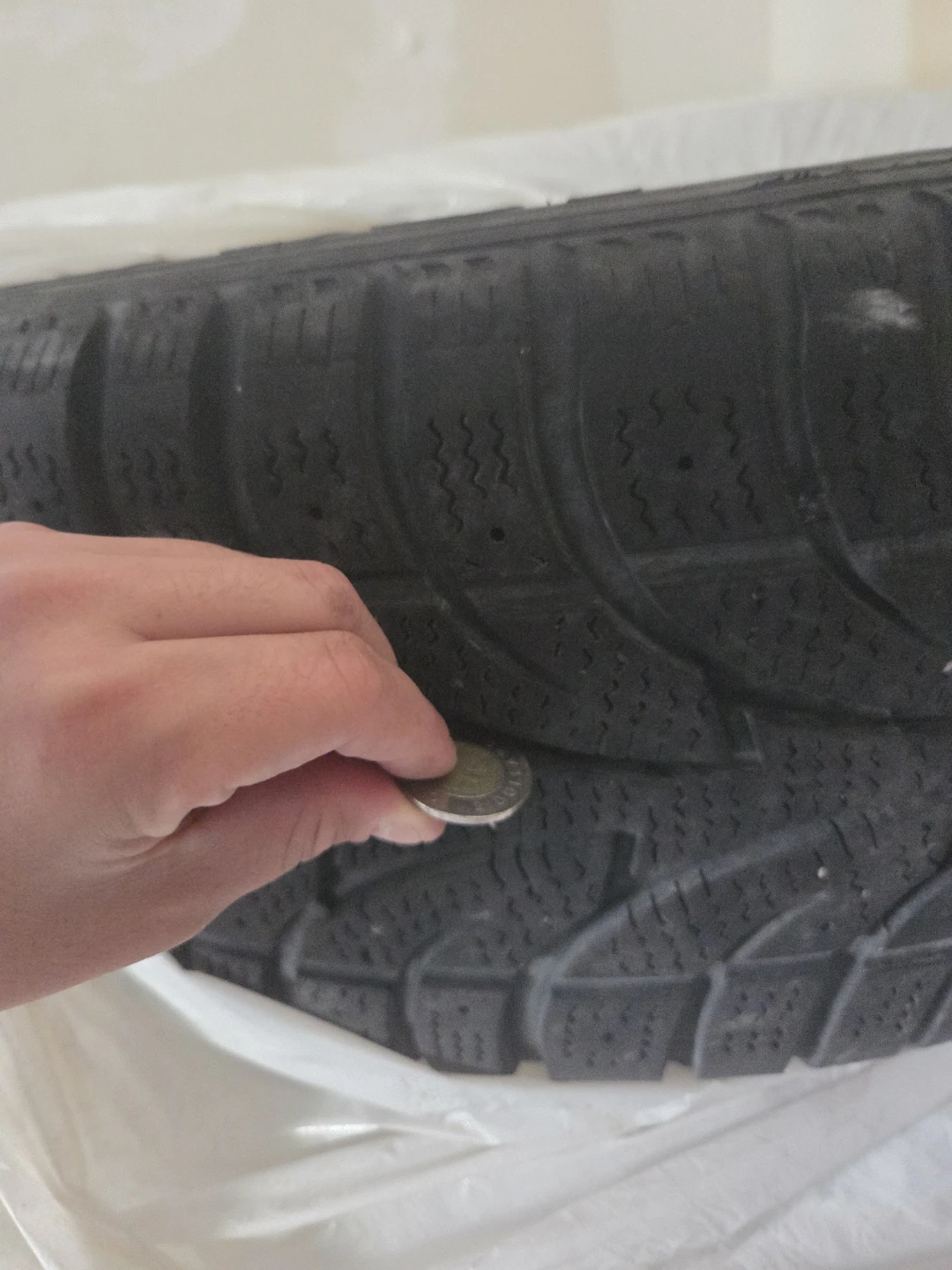 Set of 4 Winter Tires with Rims - photo 4