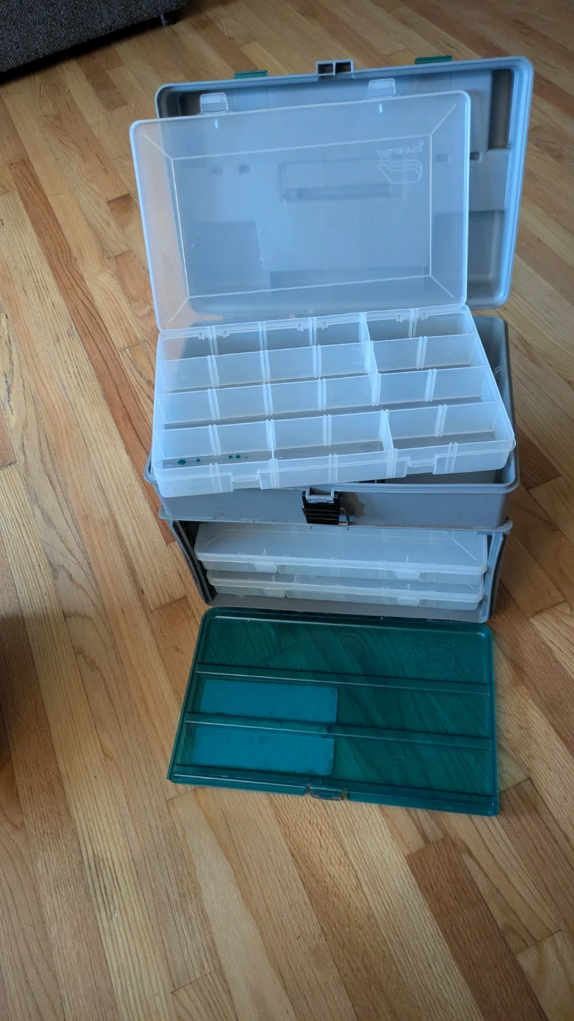Plano 1234 Guide Series Tackle Box - photo 4
