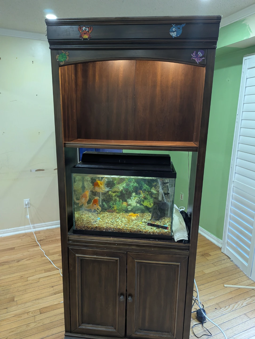 Wooden Aquarium Stand with Tank