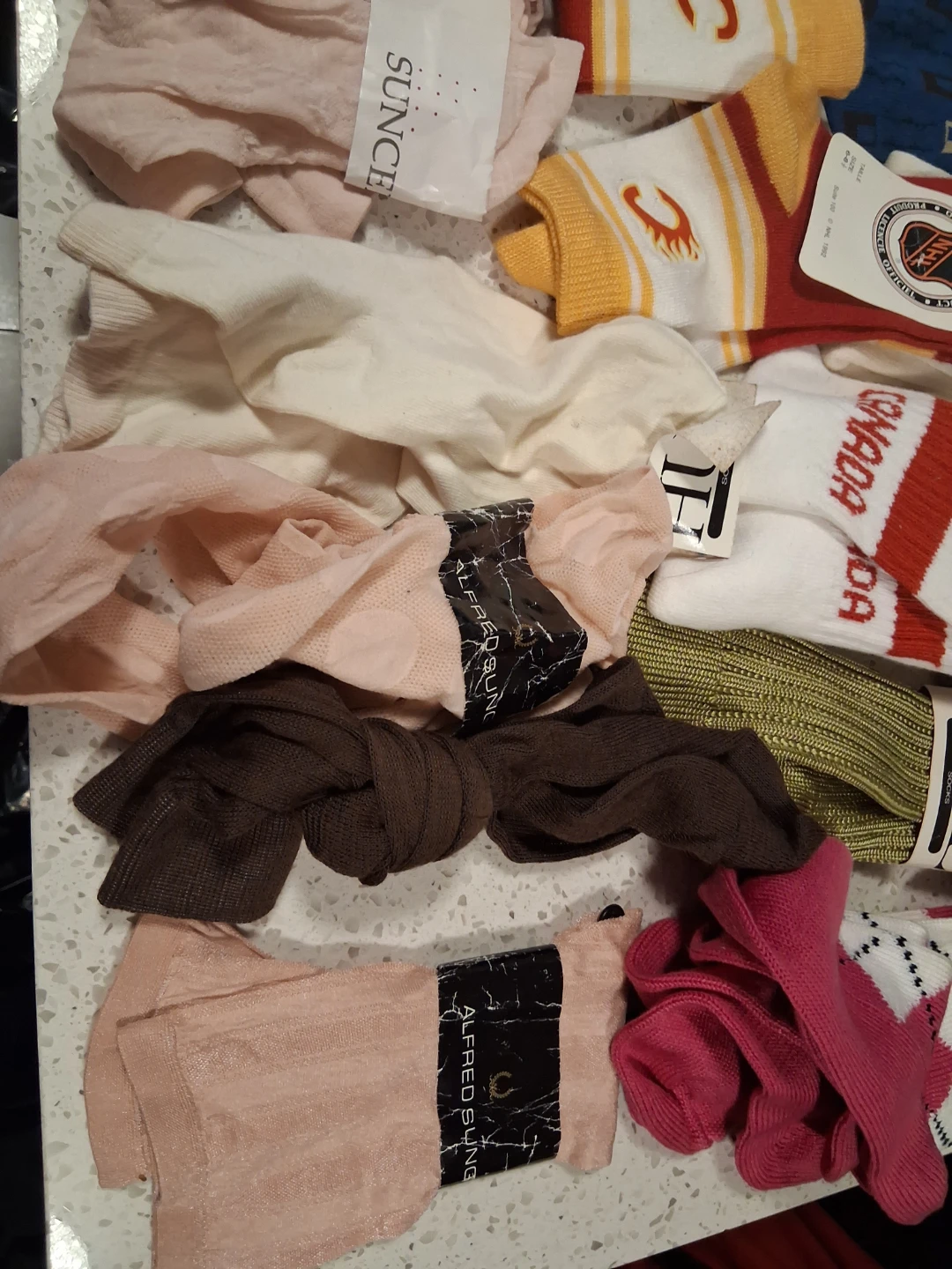 40 pairs of socks, panty hose and more - photo 4