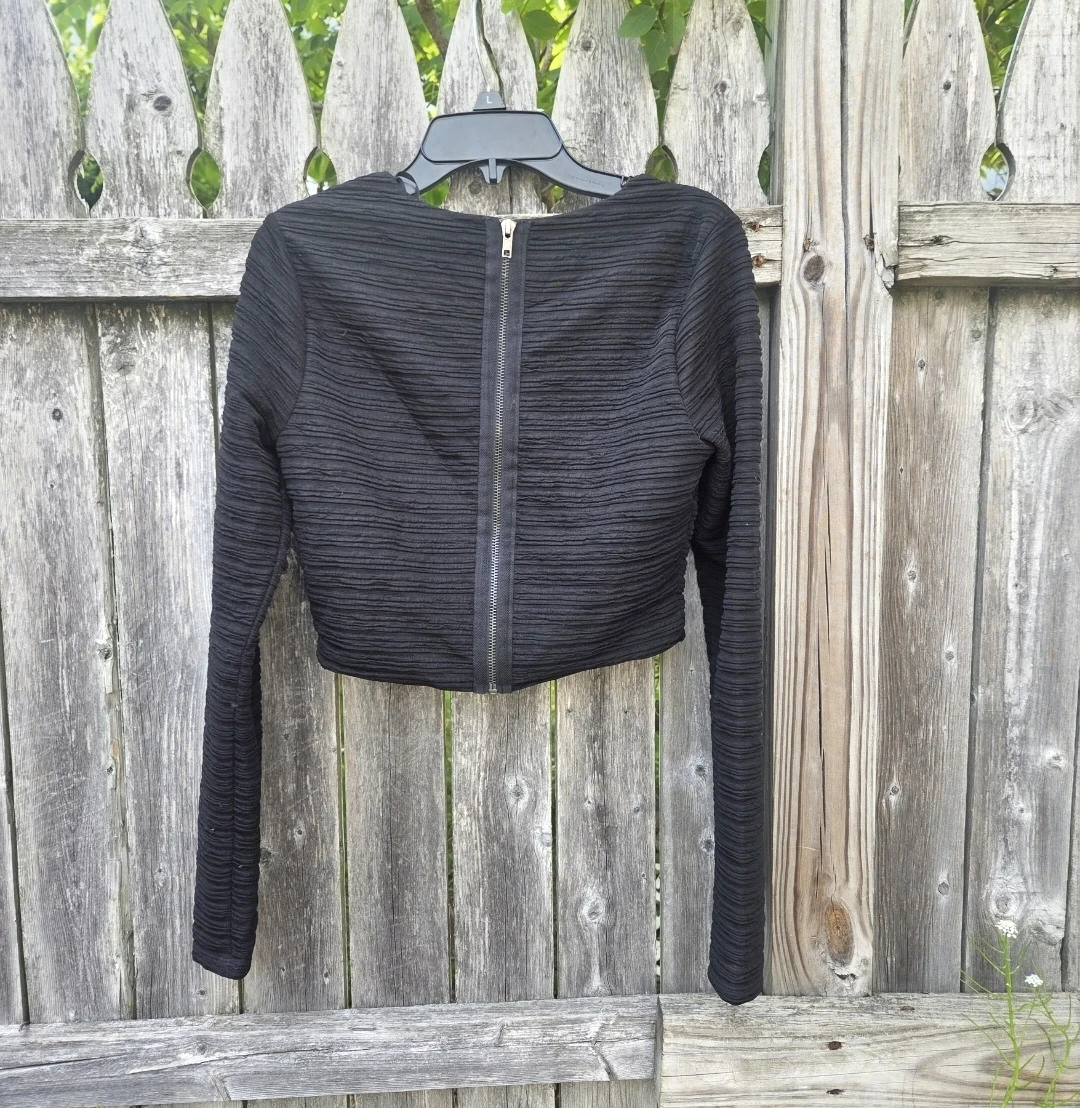 Forever 21 Black Textured Cropped Long Sleeve Top Size S - photo 3