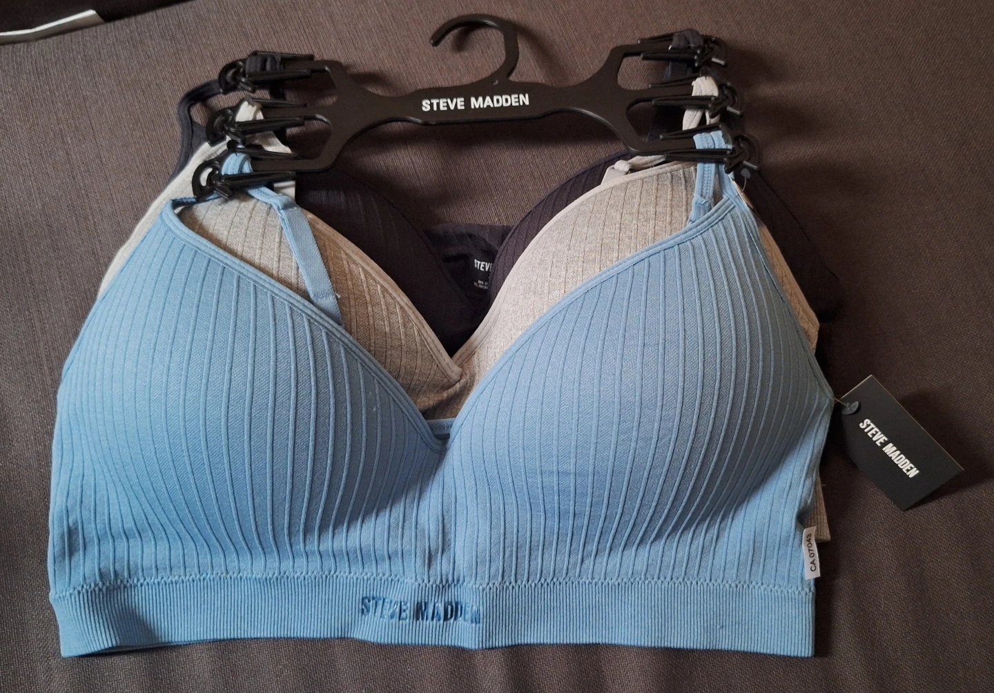 BRAND NEW Steve Madden Pack of 3 Wire-free bras - XL/TG