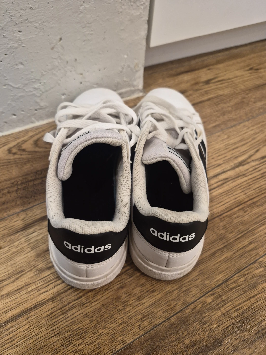 Adidas Grand Court Shoes White Black Size 4 US Unisex - photo 2