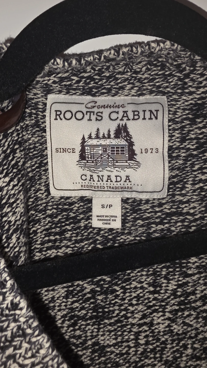Roots Cabin Marled Knit V-Neck Sweater – Size S - photo 2