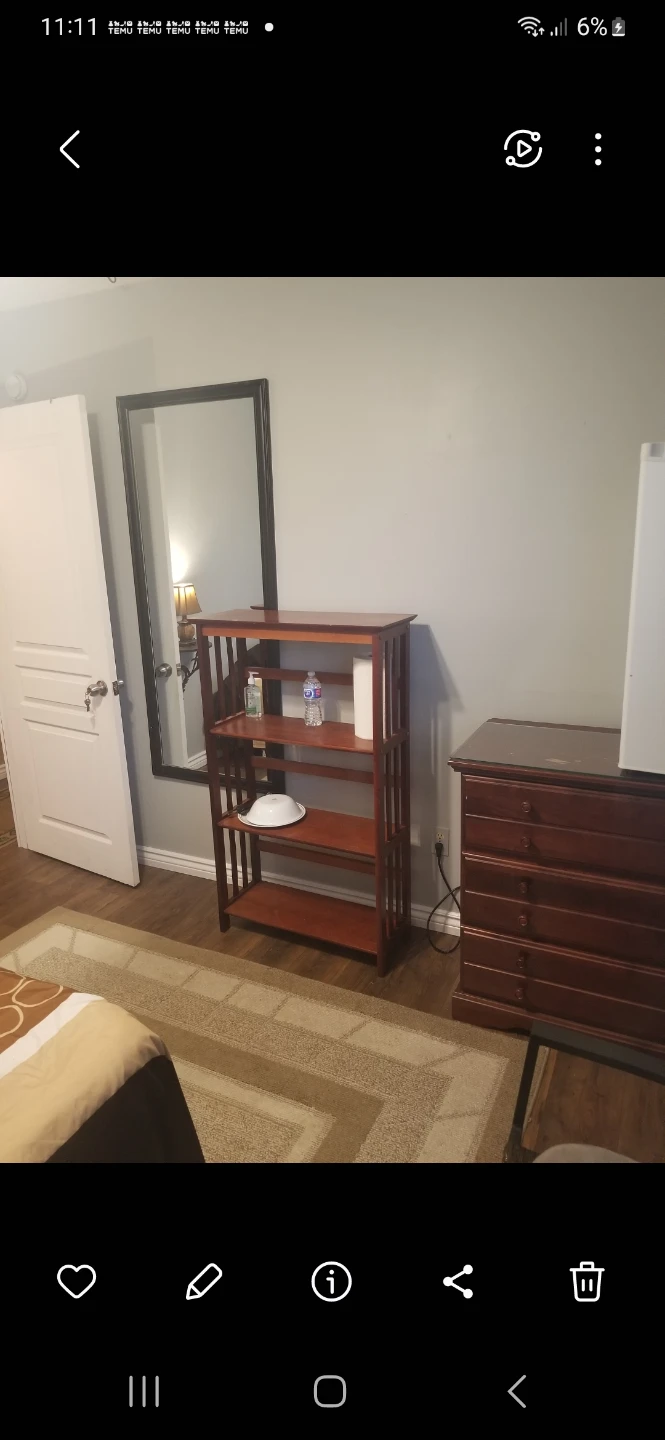 Quiet Room, aug 1st, month to month, near Bramalea City centre - photo 3