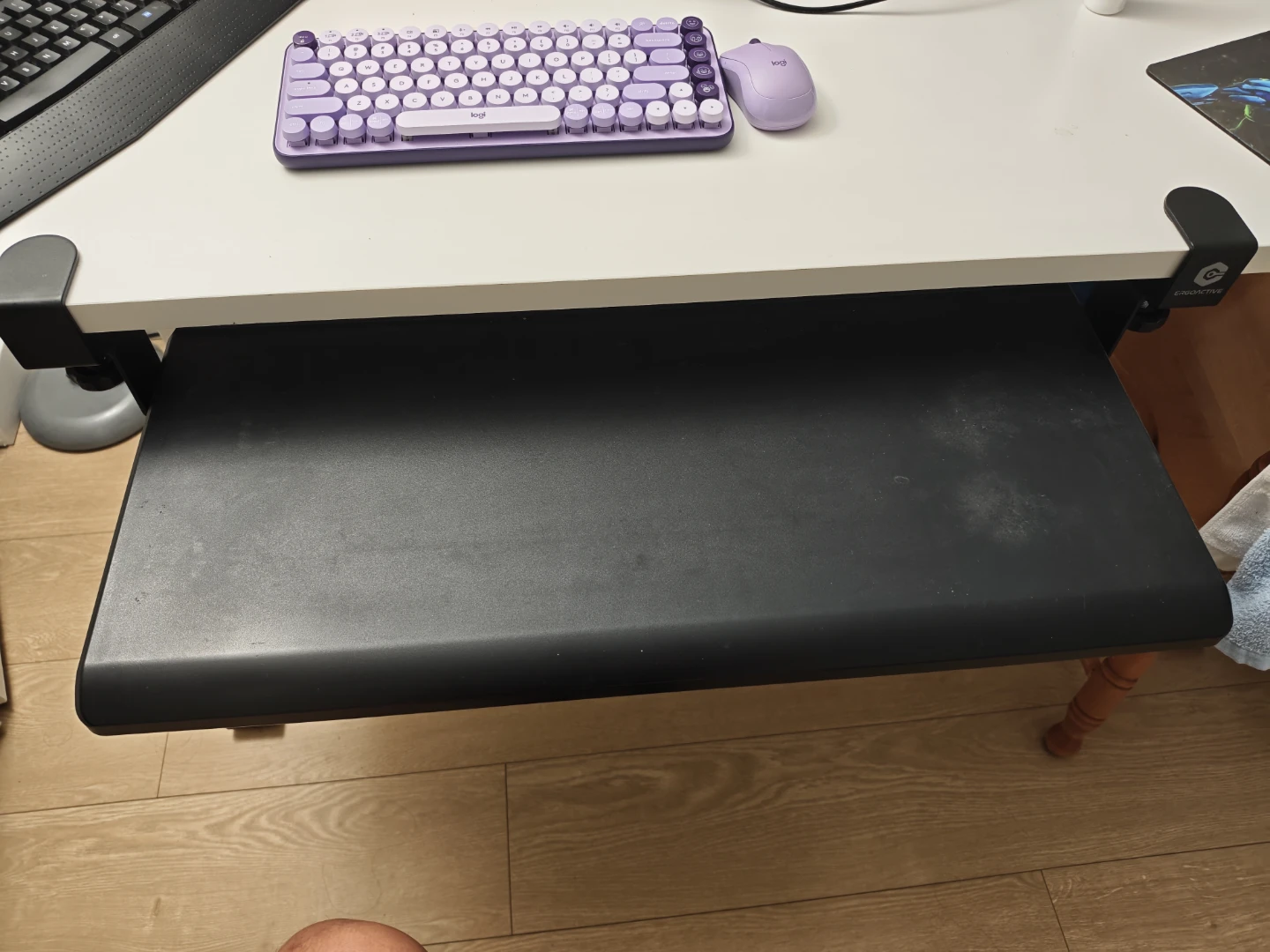 ErgoActive Under-Desk Keyboard Tray - photo 2