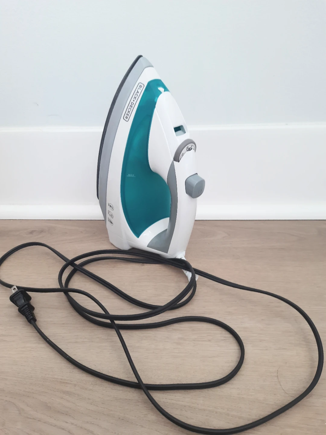 Black+Decker Steam Iron - photo 4