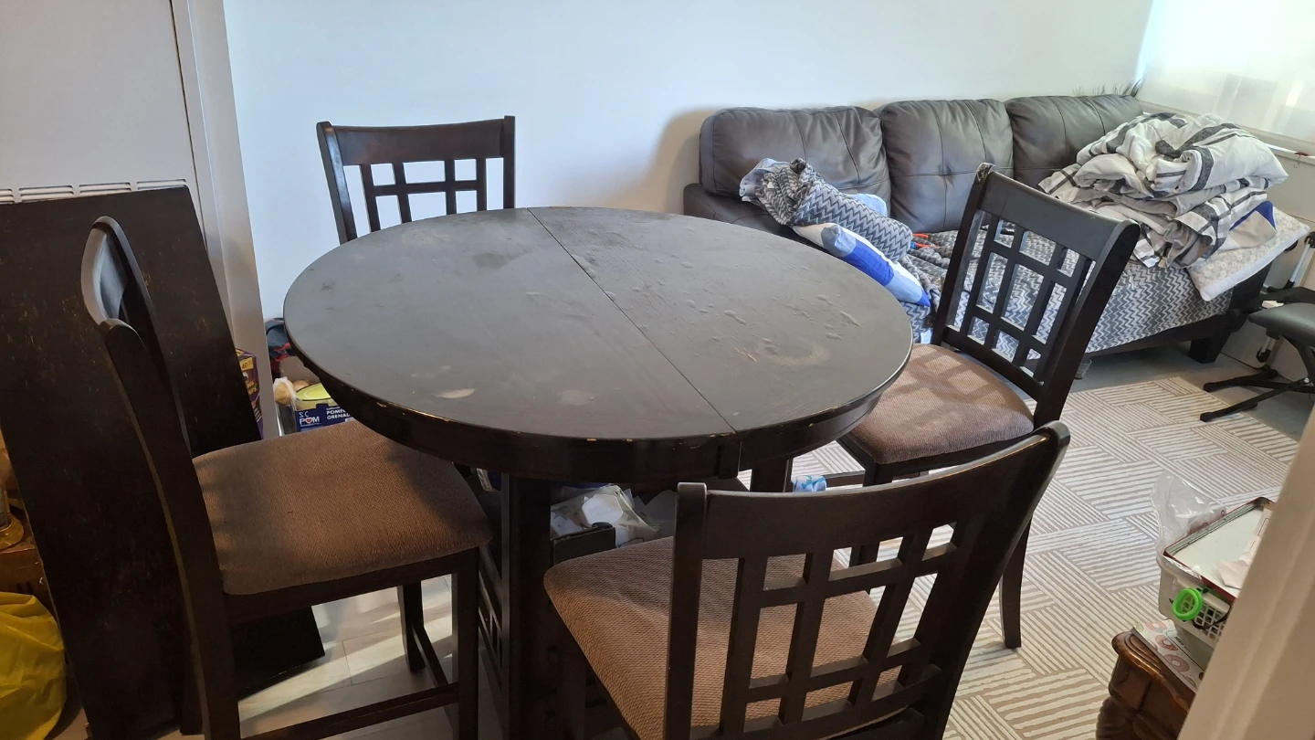 Round Dining Table with 4 Chairs - photo 3