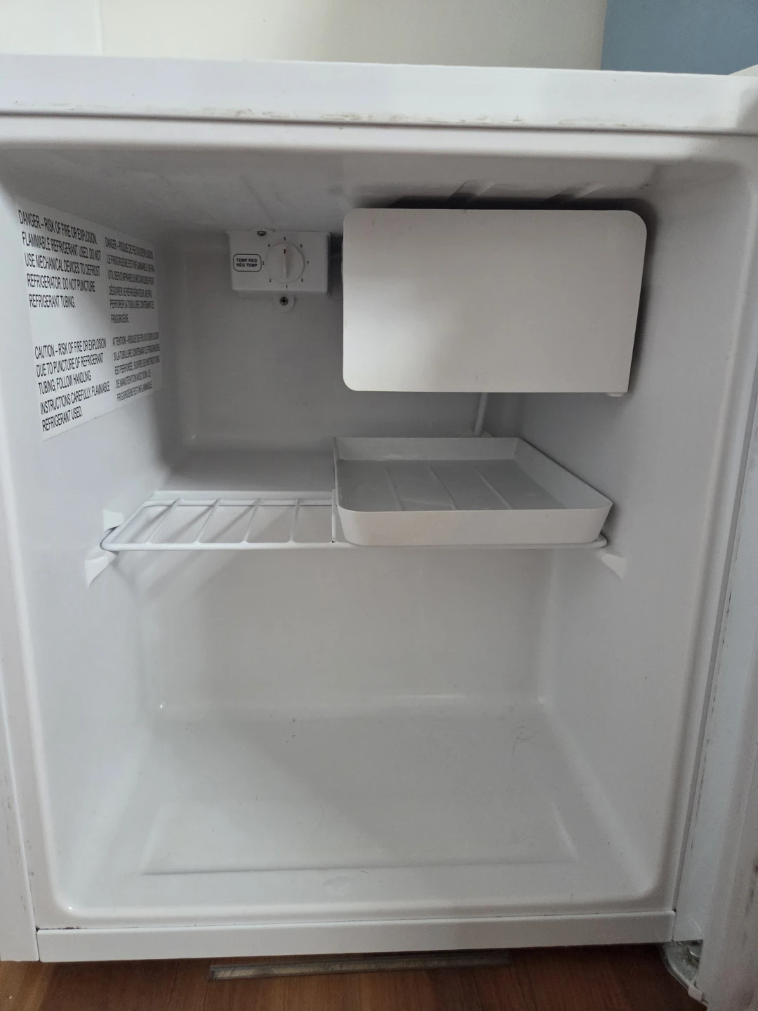 Master Chef Mini Fridge - photo 2
