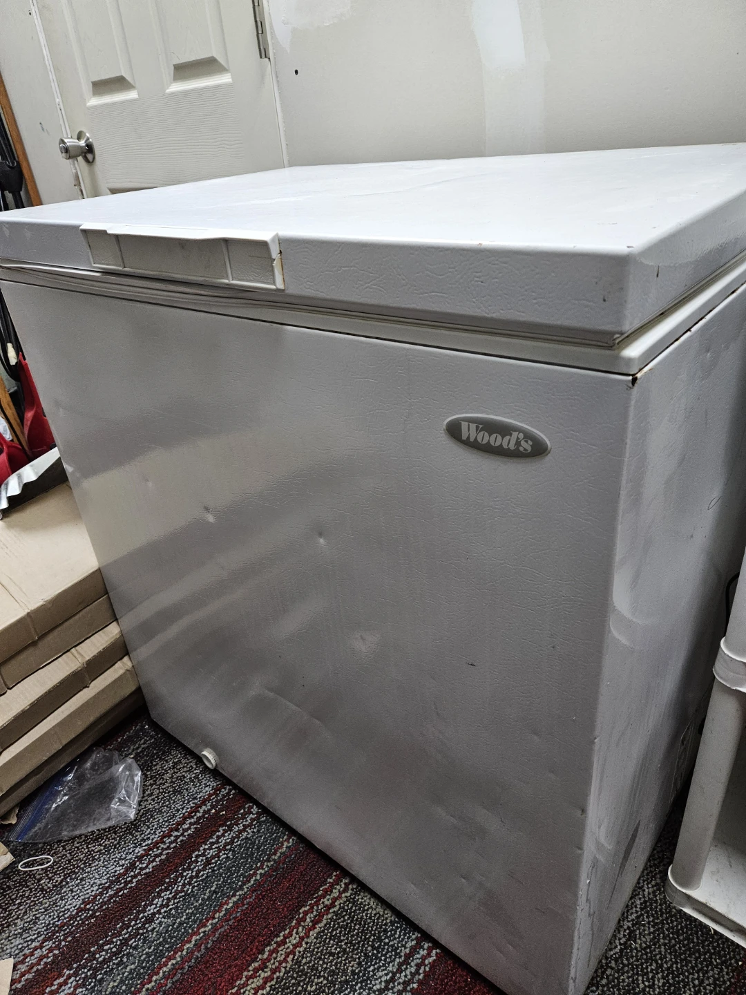 Wood's Chest Freezer