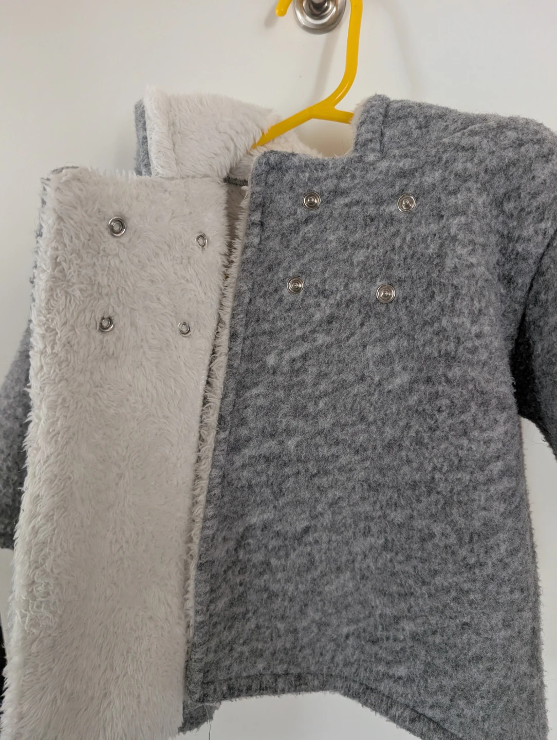 Old Navy Grey Fleece Lined Coat 18-24 Months - photo 3
