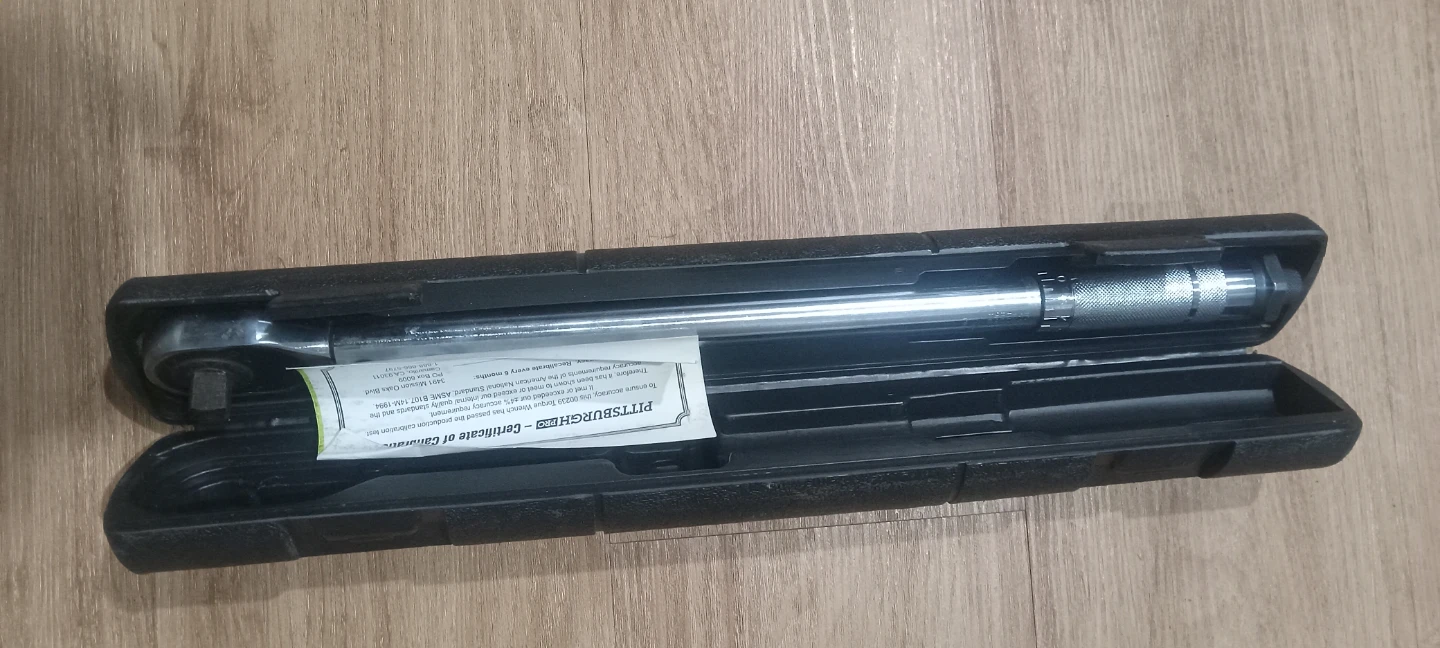 Pittsburgh Pro Torque Wrench with Case - photo 2