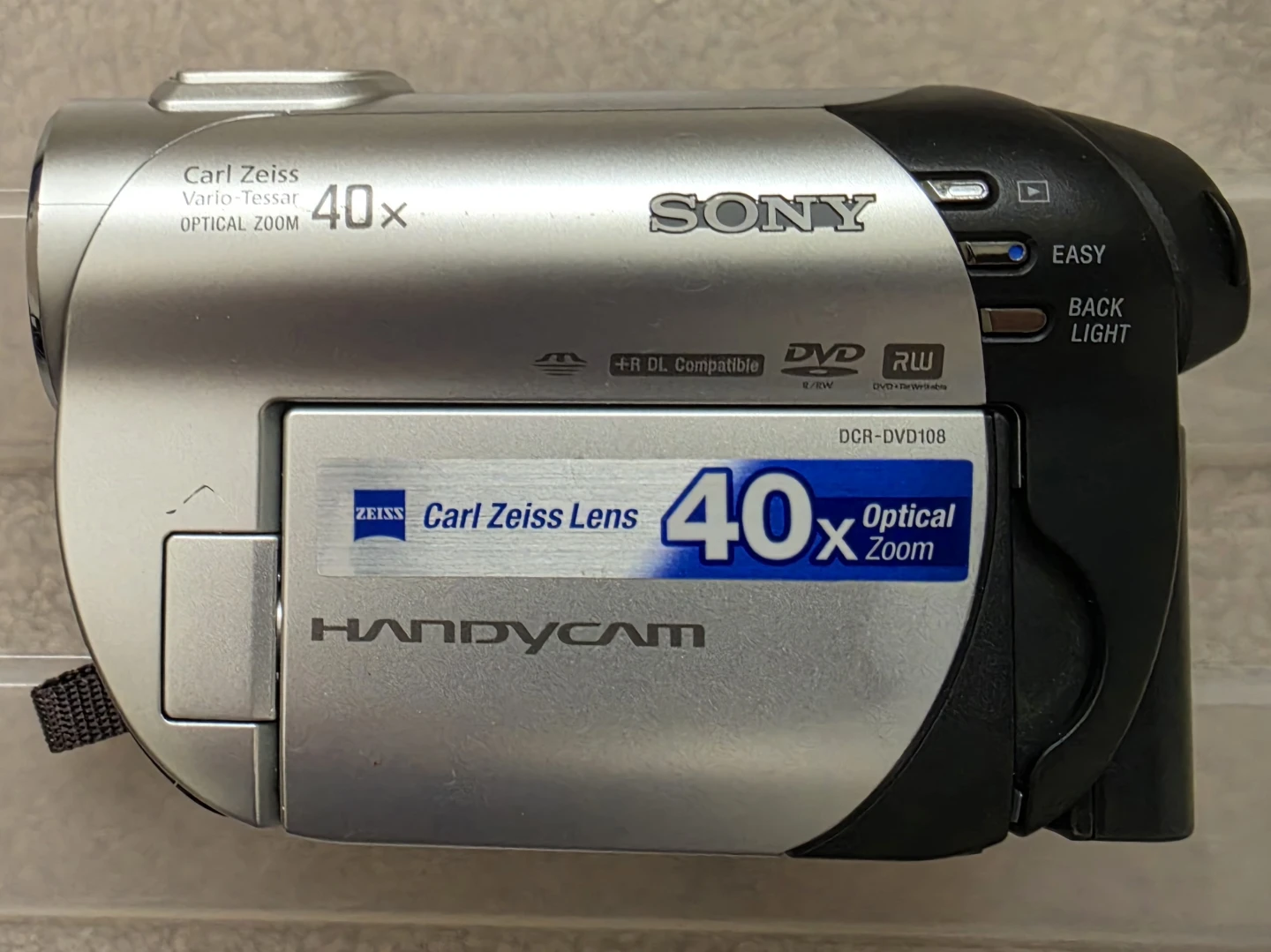 SONY mini DVD Handycam DCR-DVD108 - photo 2