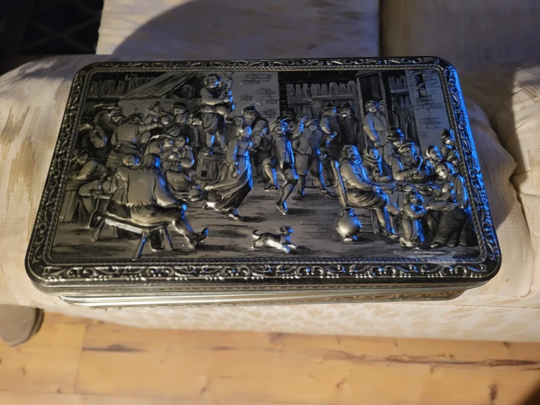 Decorative Vintage Metal Trinket Box