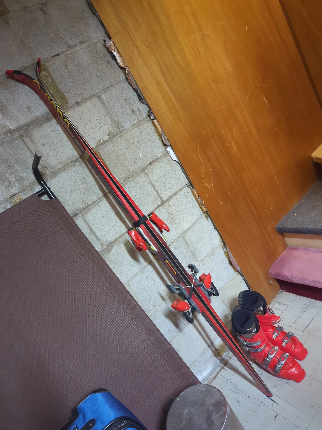 Free - ski equipment - pick up tonight / morning