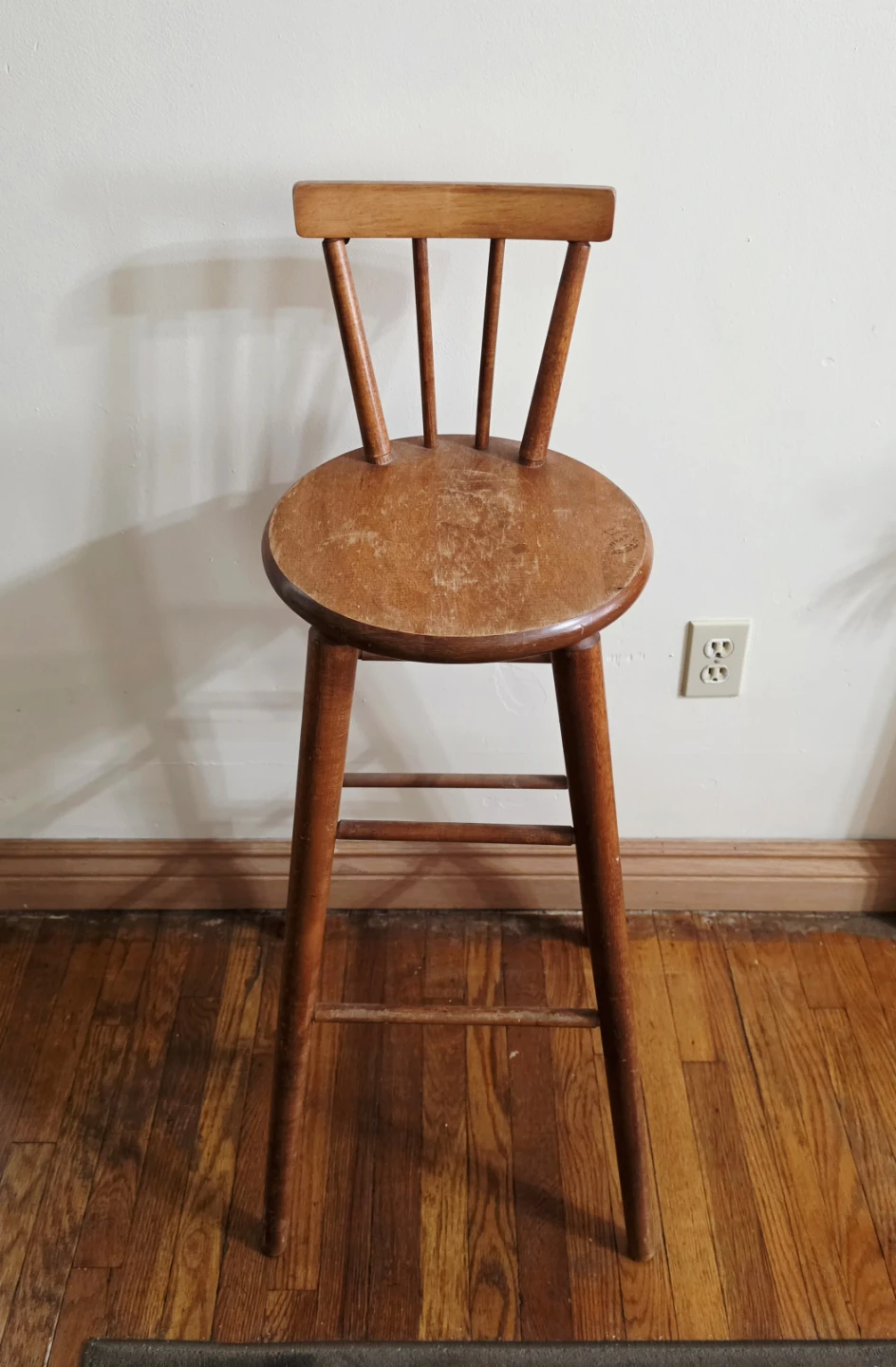 Wooden Bar Stool - photo 2