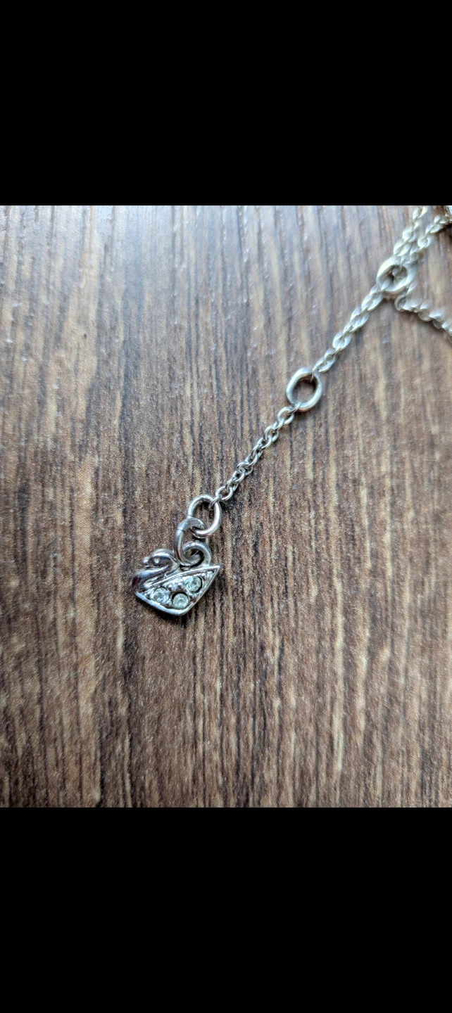 Swarovski Bee necklace - photo 4