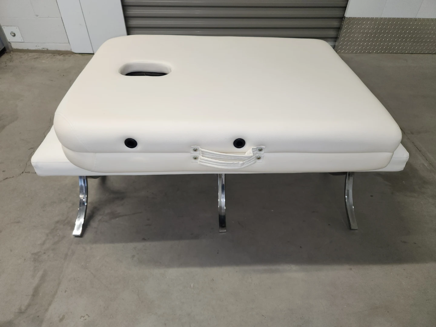 🇨🇦  White Portable Massage Table and Stool Set - photo 4