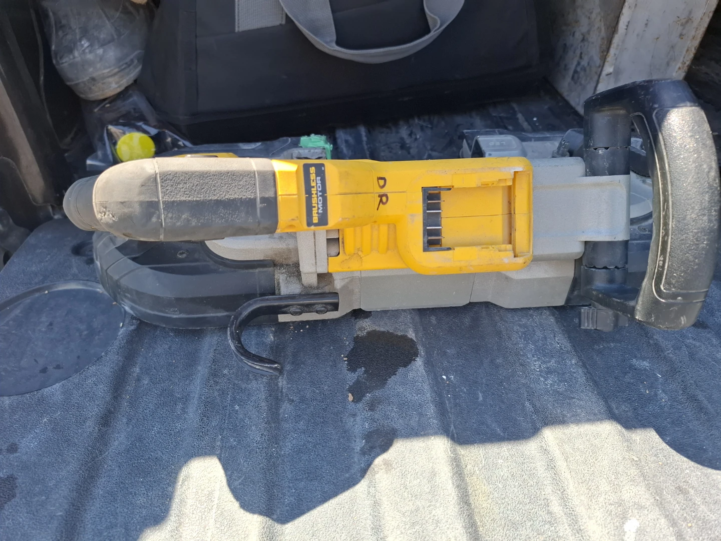 DEWALT Cordless Band Saw - photo 2