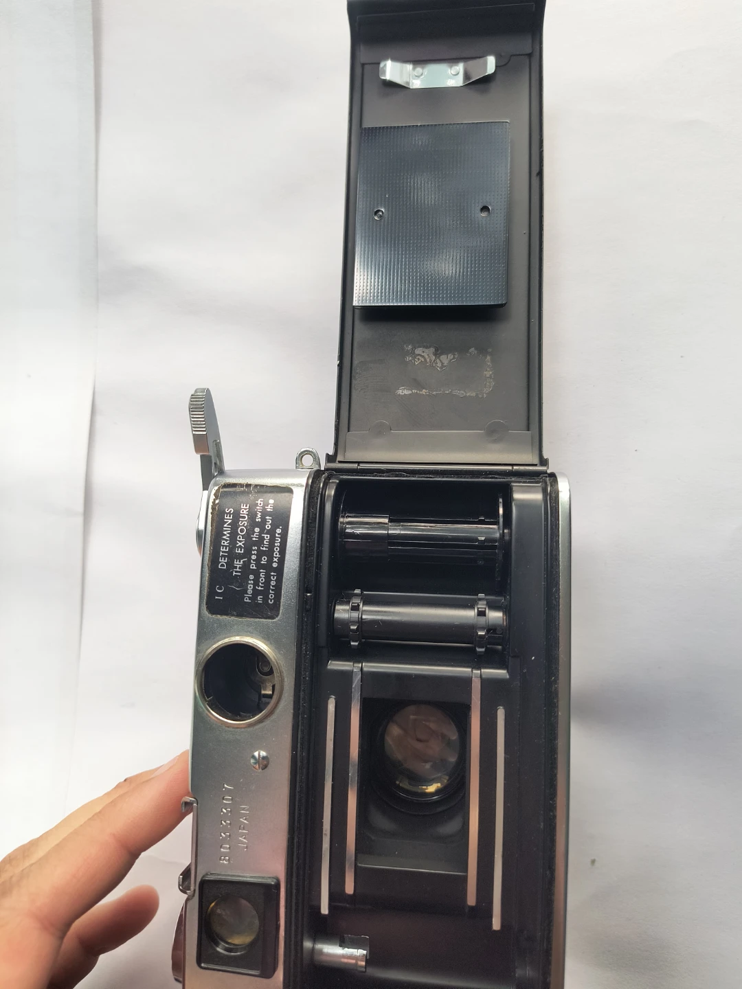Yashica 1C 35mm Film Camera - photo 4