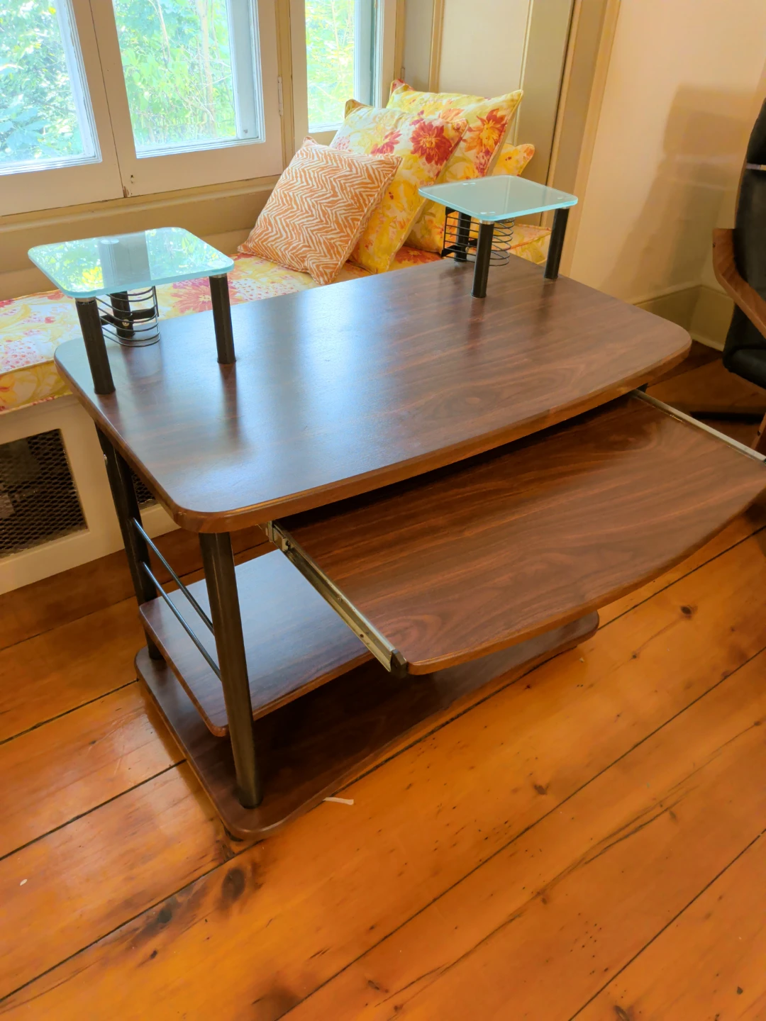 Computer Desk with Keyboard Tray and Shelving - photo 2