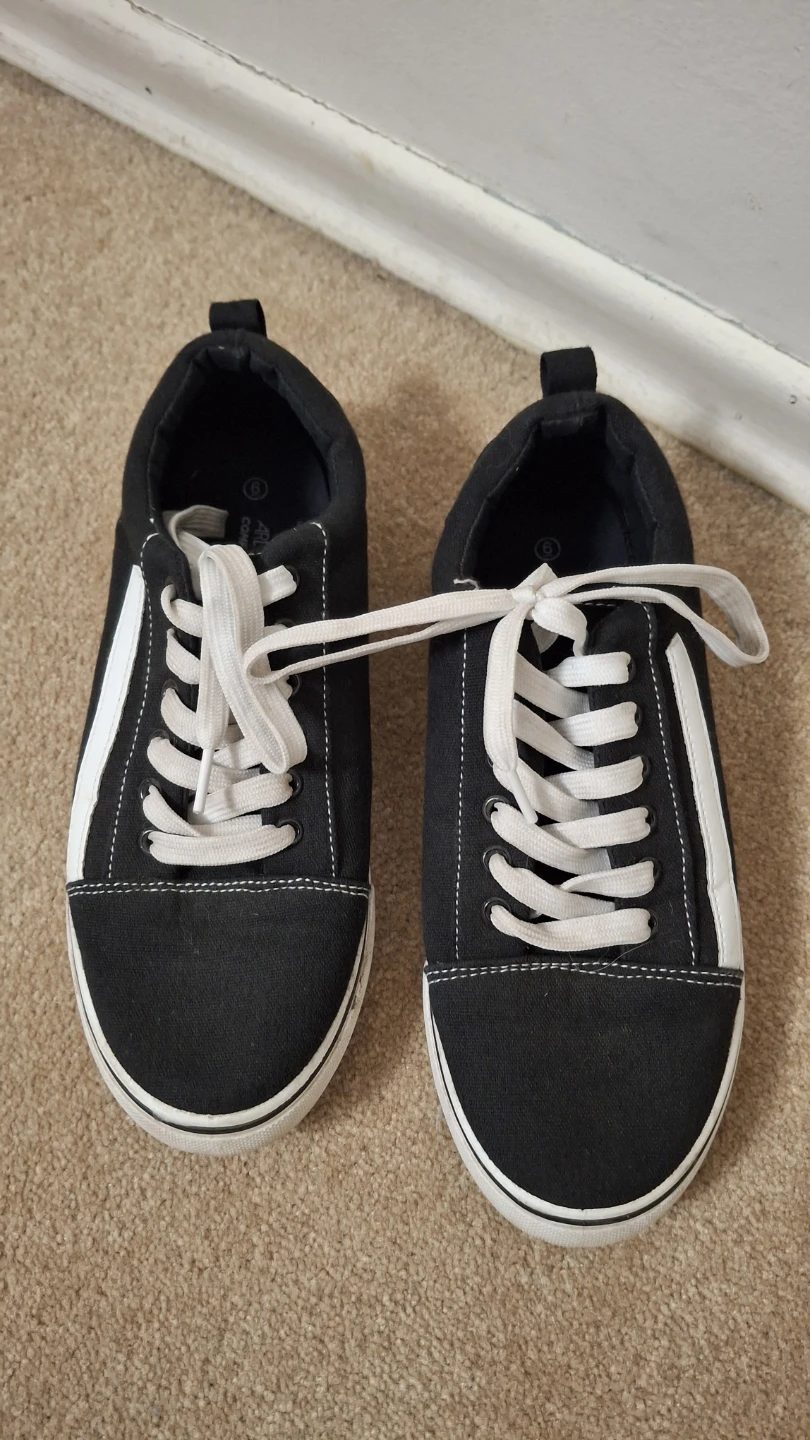Ardene Comfort Foam Black Canvas Low Top Sneakers