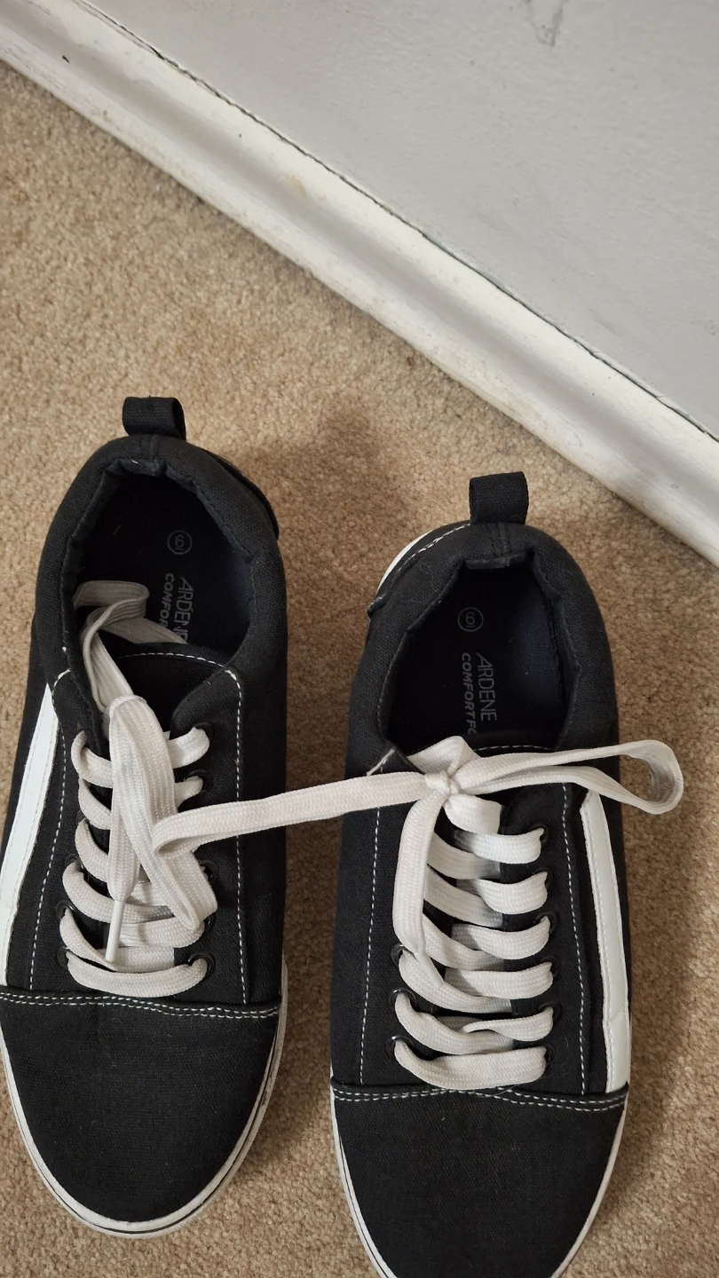 Ardene Comfort Foam Black Canvas Low Top Sneakers - photo 2
