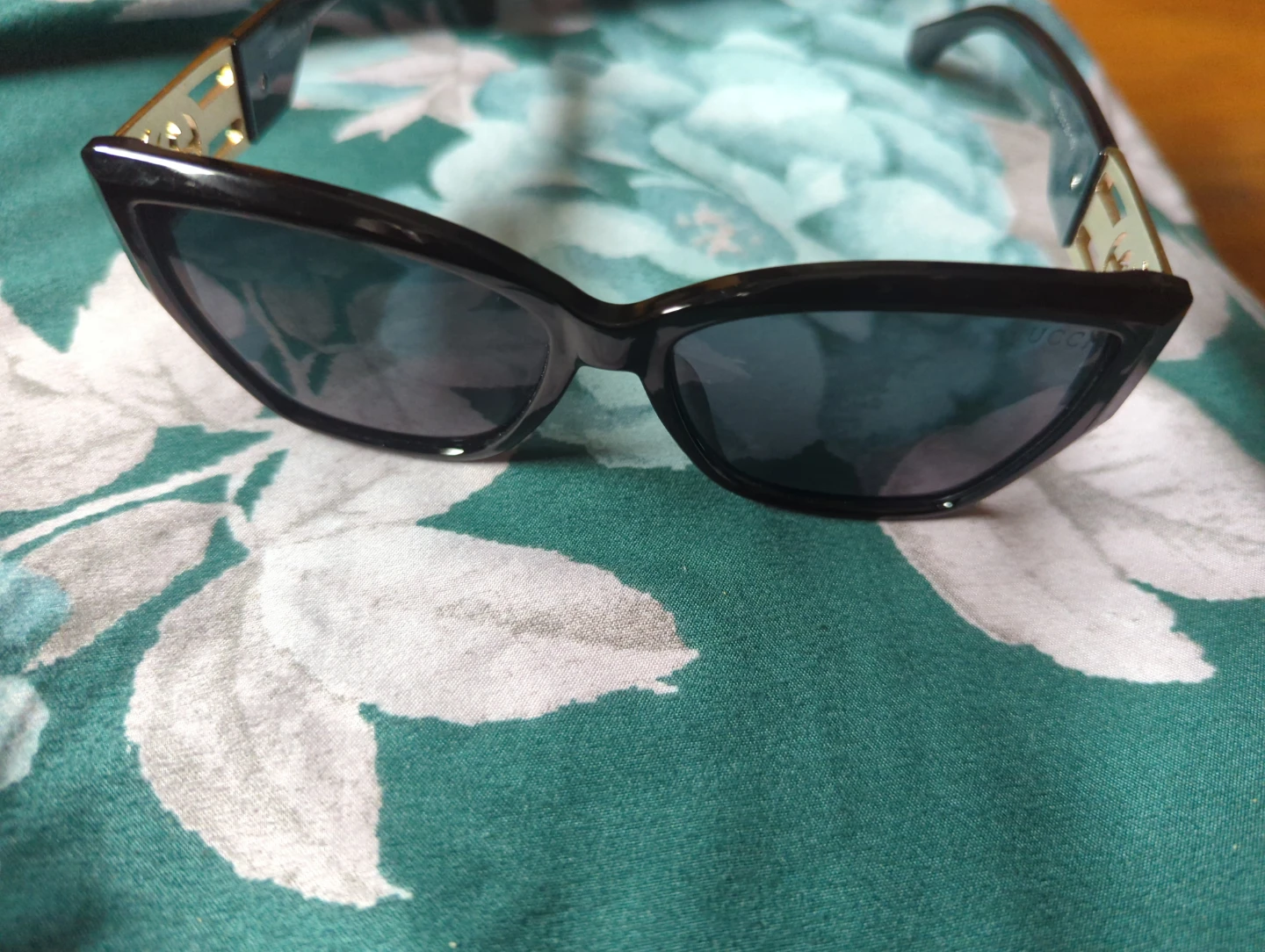 Gucci Women's Black Cat-Eye Sunglasses