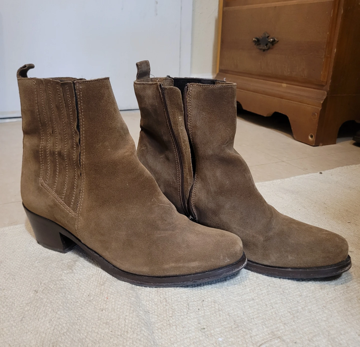 Pretty Brown Suede Ankle Boots - photo 3