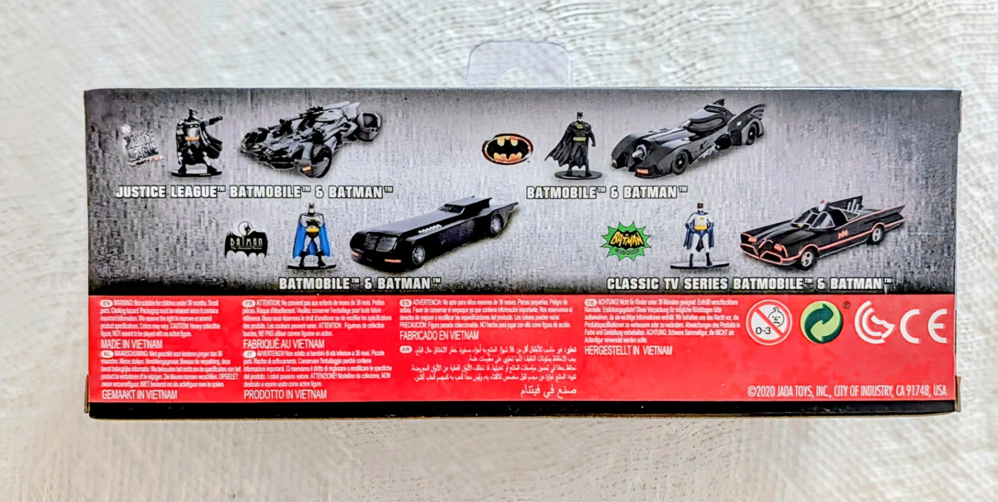 Jada Toys Batman Classic TV Series Batmobile & Batman Die-Cast - photo 4