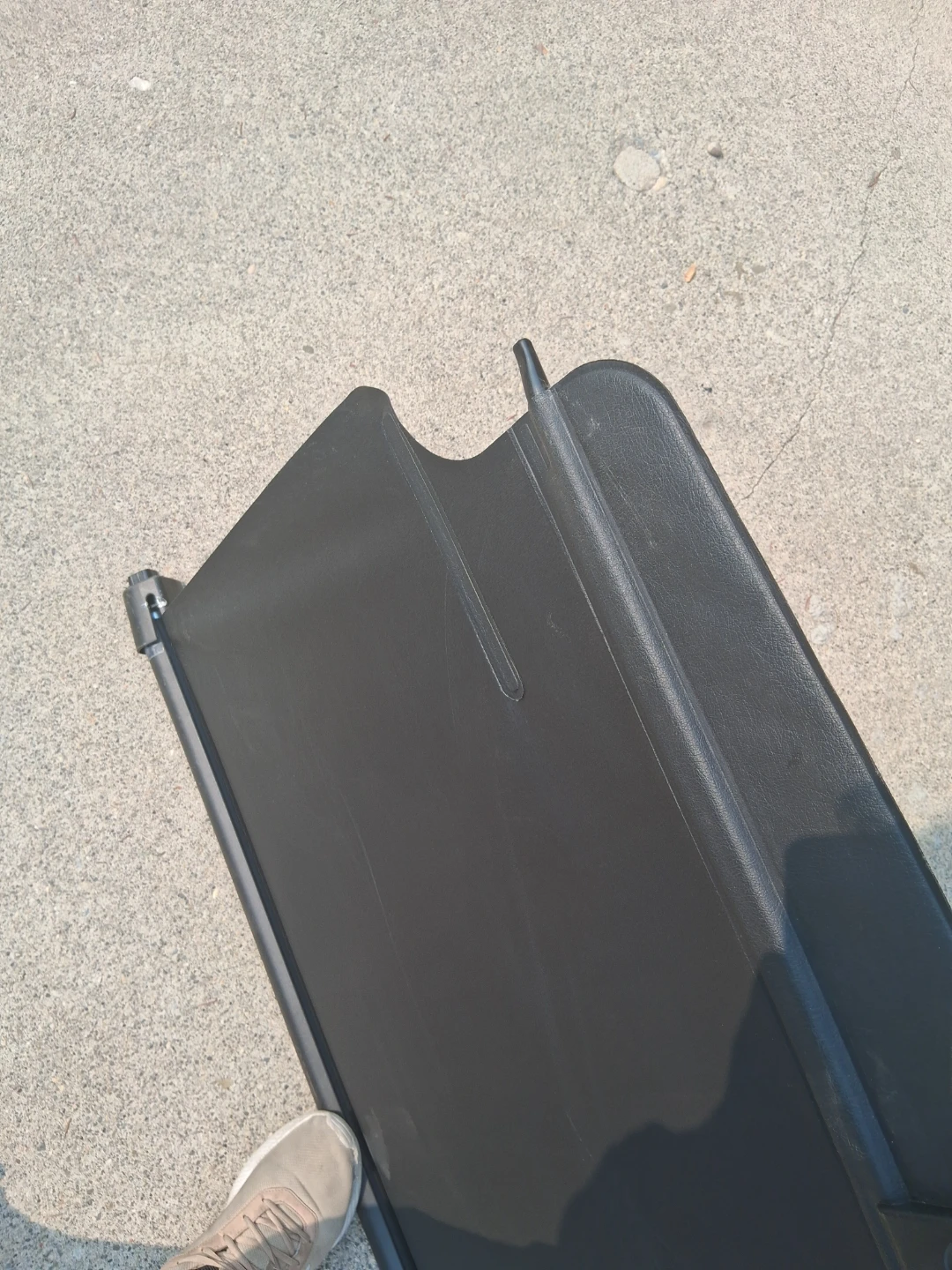 Black Cargo Cover Retractable Trunk Shade - photo 2