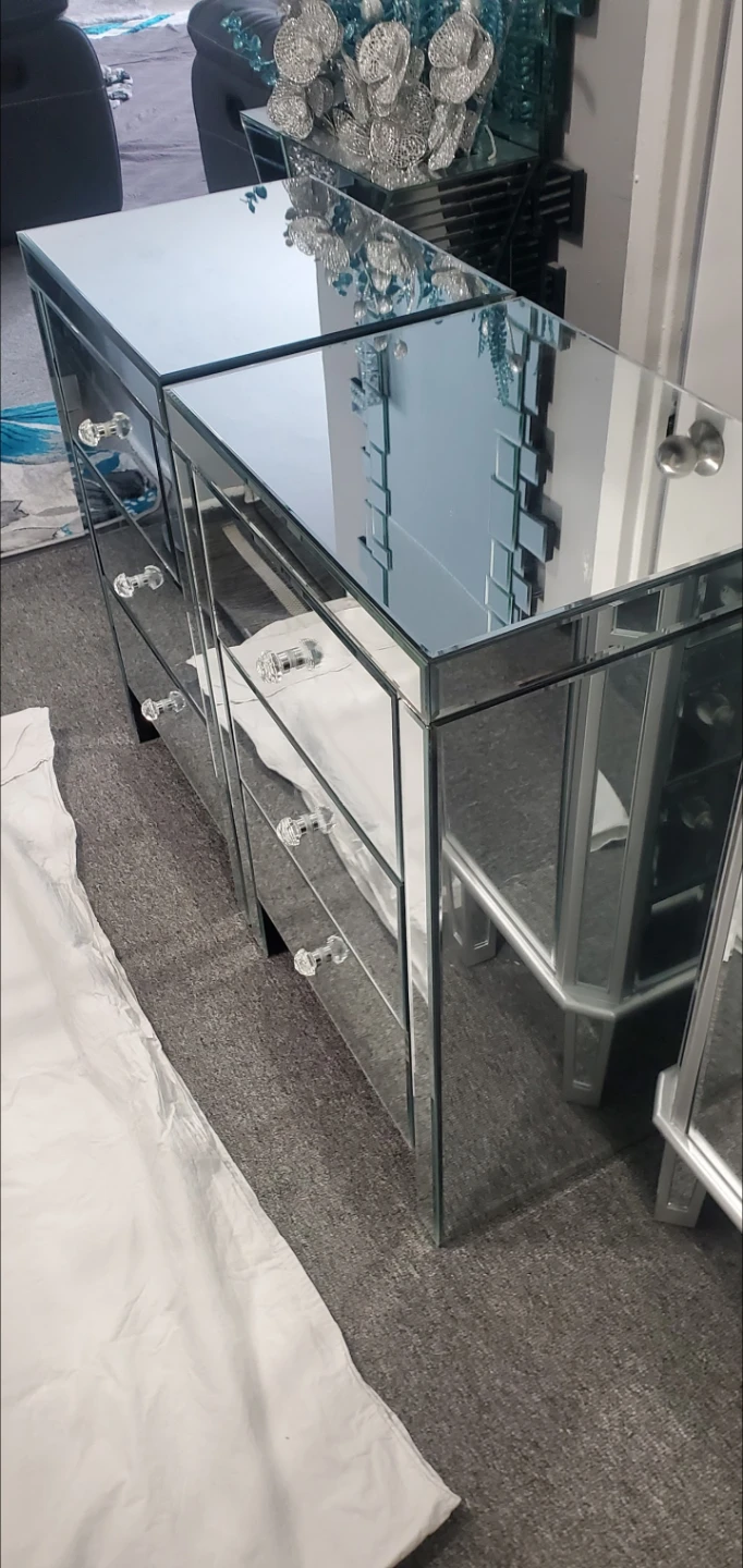 Mirrored Chest of Drawers - photo 3