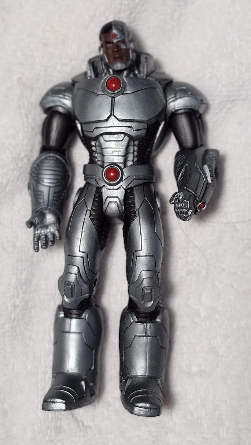 2 Woman Woman and Cyborg Action Figures- Pre-owned - photo 5