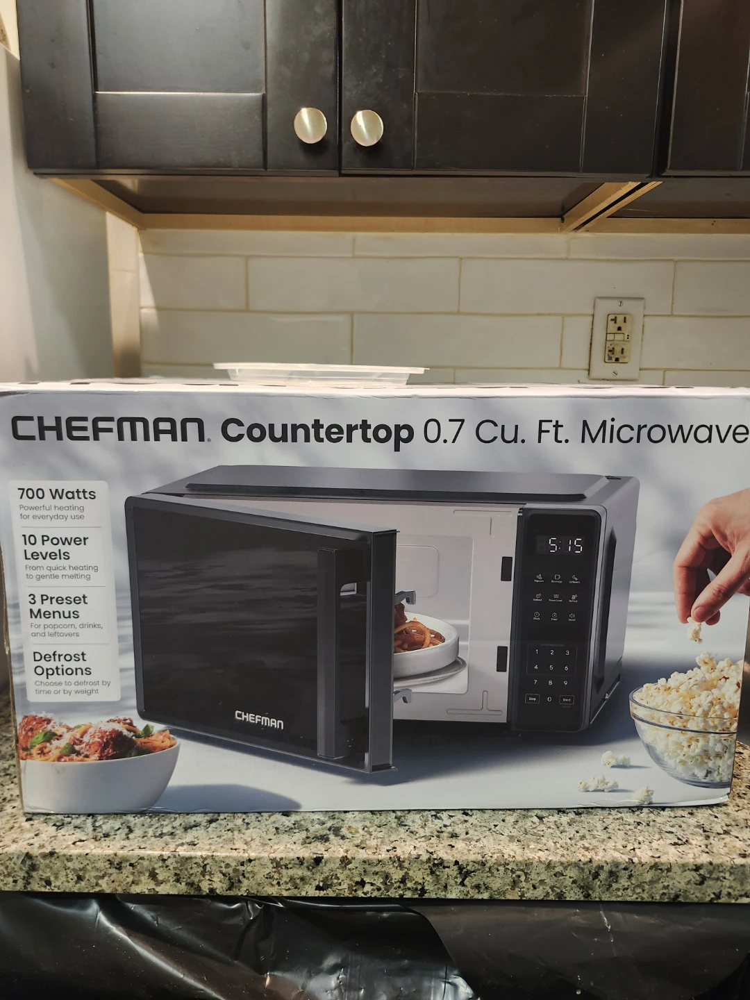 Chefman Countertop 0.7 Cu. Ft. Microwave