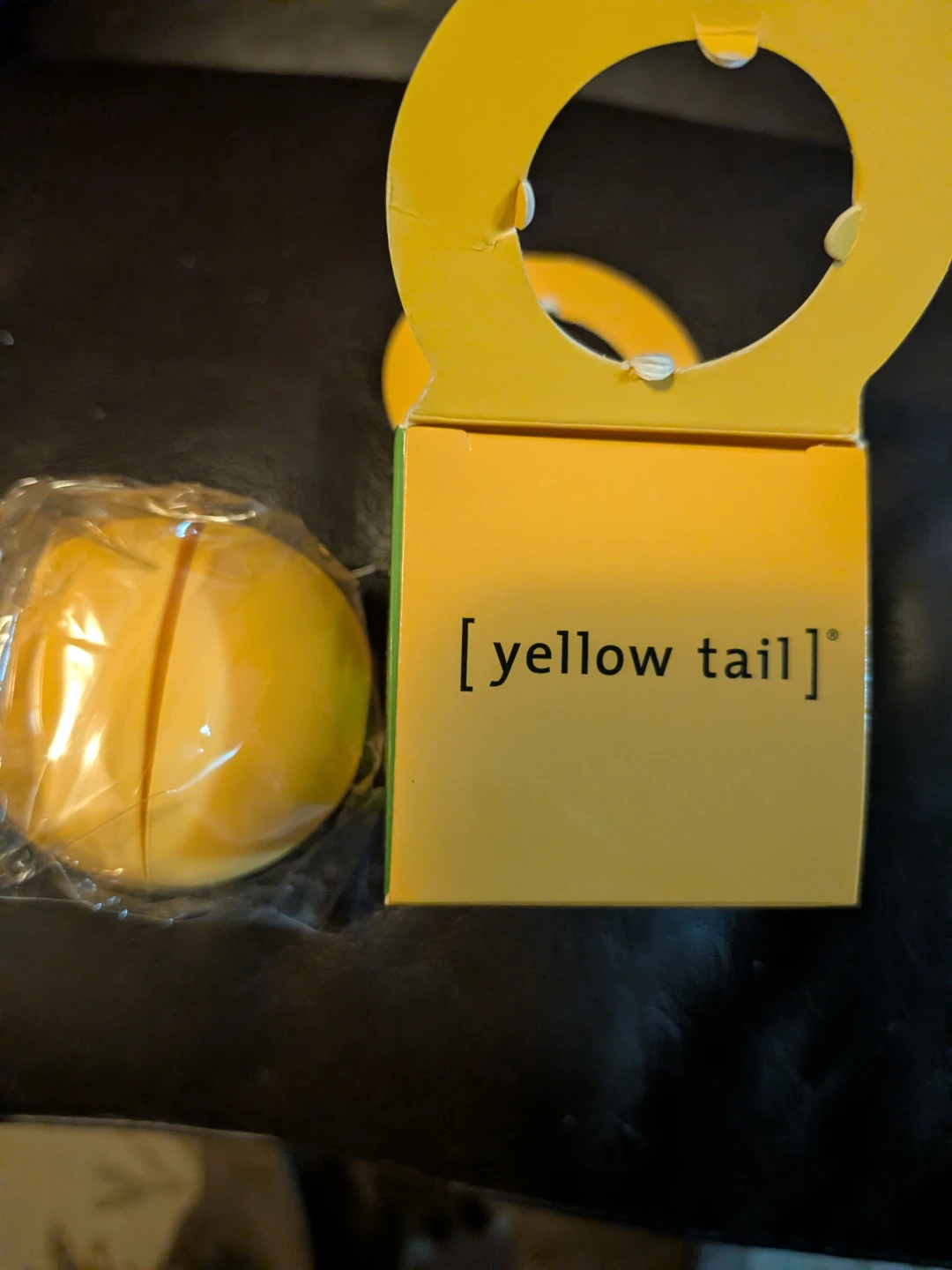 🥕 Freecycle  Yellow Tail Ice Mould