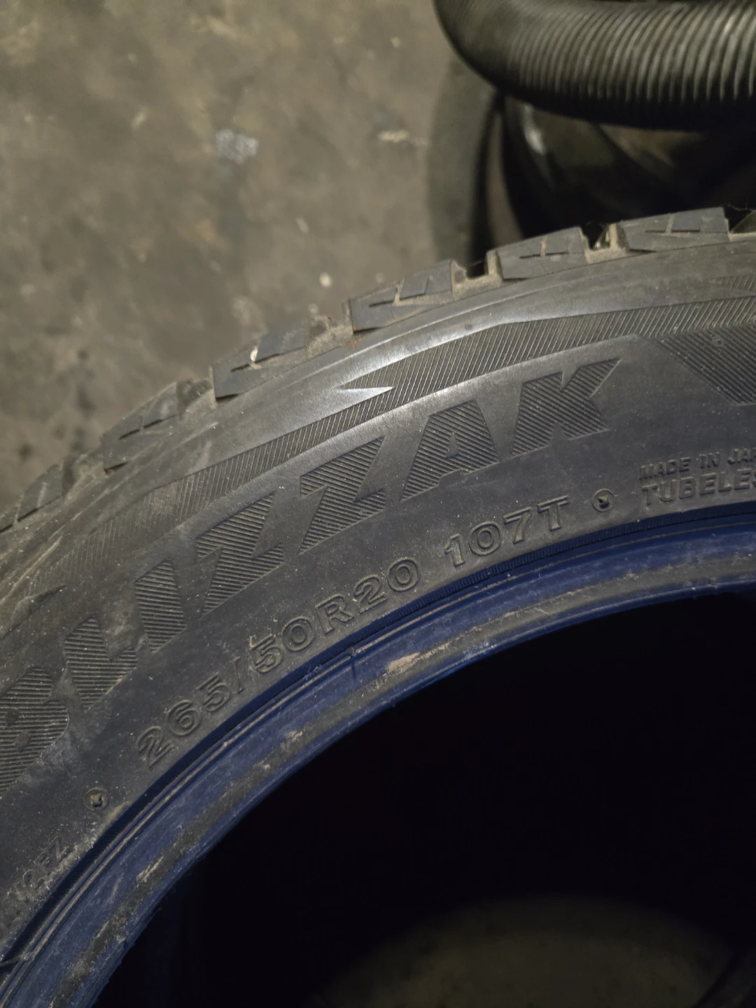 I have 2 winter tires for sale 17 inch and 2 20 inch - photo 4
