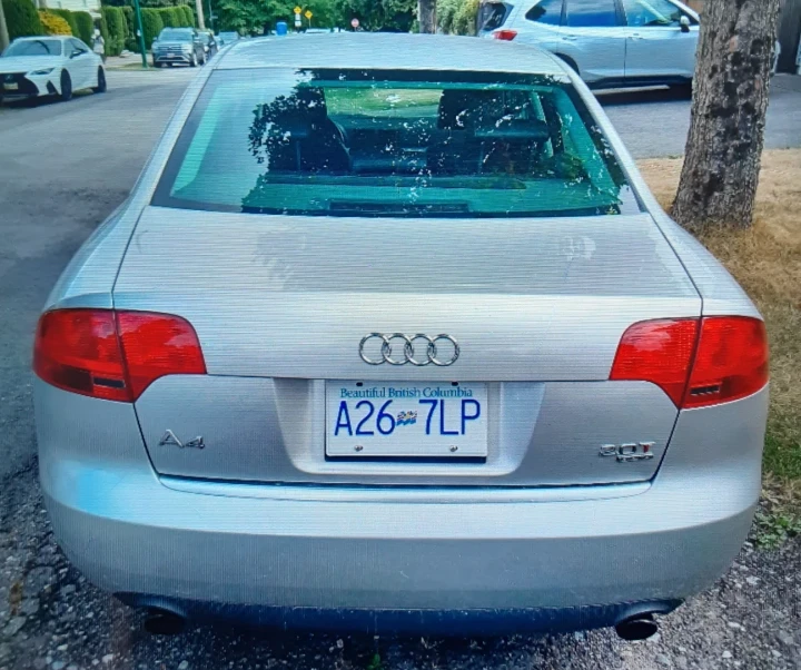 2006 Audi A4 2.0T Quattro Fully Loaded Gas Saver - photo 2