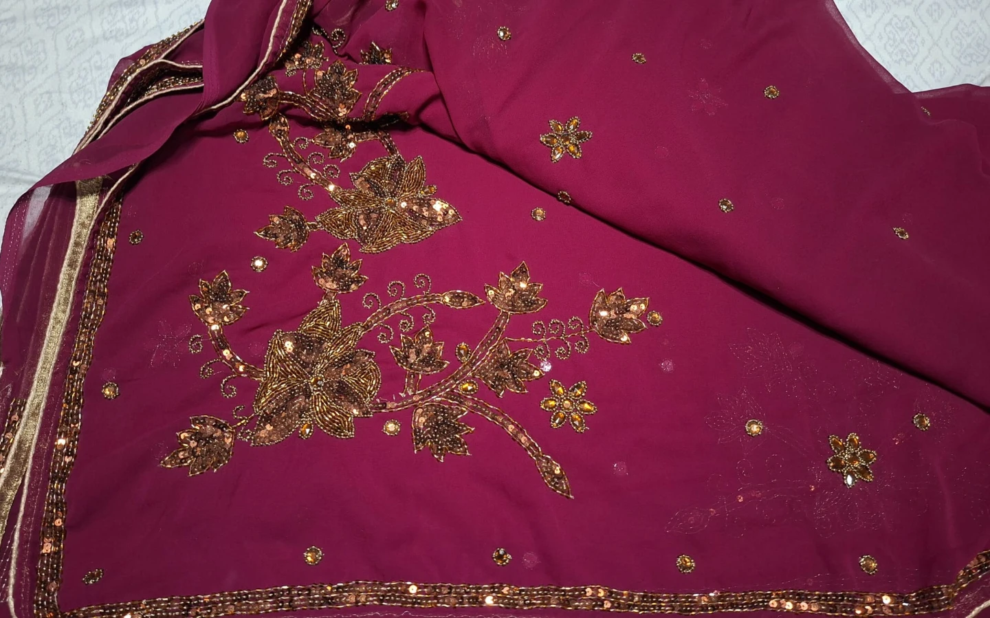 Majenta New Saree (Sari) Indian traditional wear - photo 2