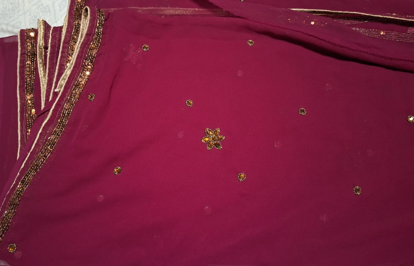 Majenta New Saree (Sari) Indian traditional wear - photo 3