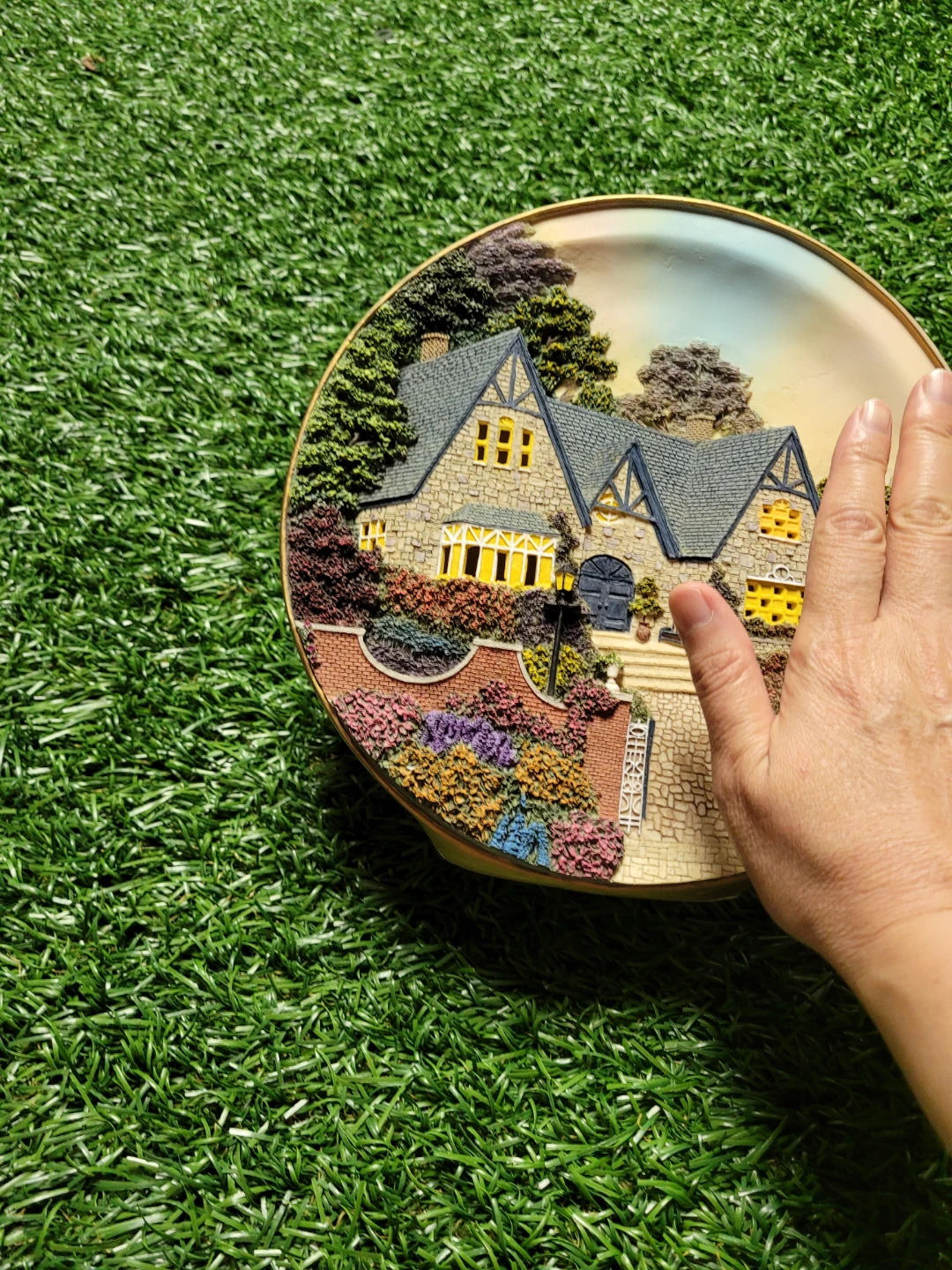 Decorative Light-Up House Plate - photo 5