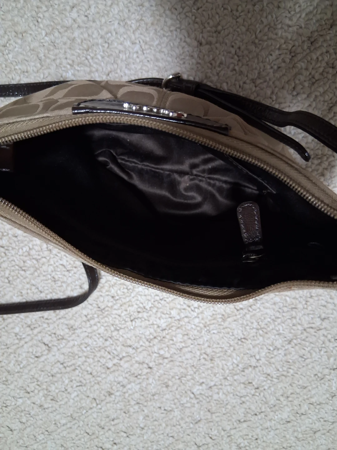 Coach Signature Pattern Shoulder Bag - photo 4