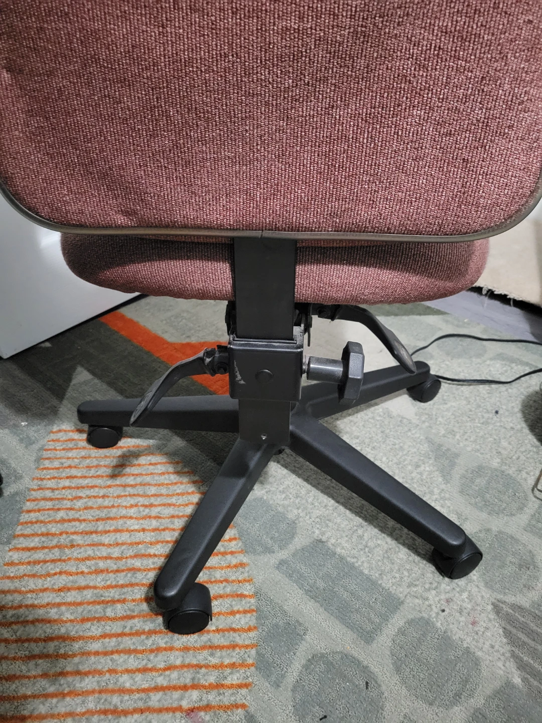 Office Chair - photo 2