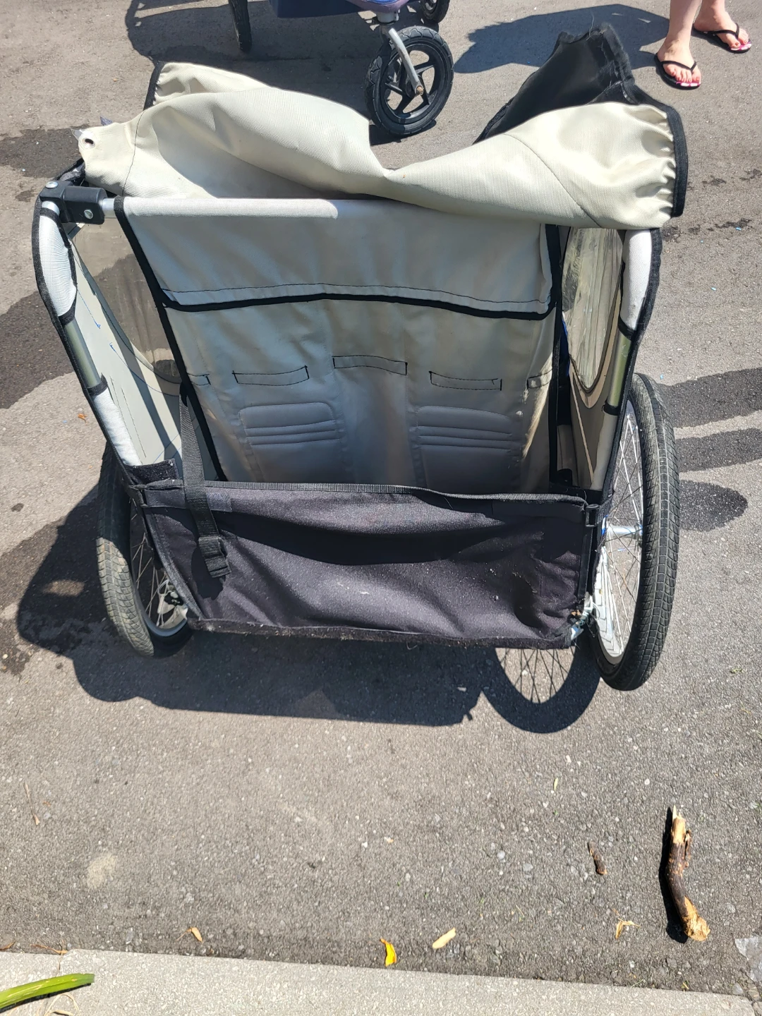 Bell Brand 2-seater Children's Bicycle Trailer - photo 4