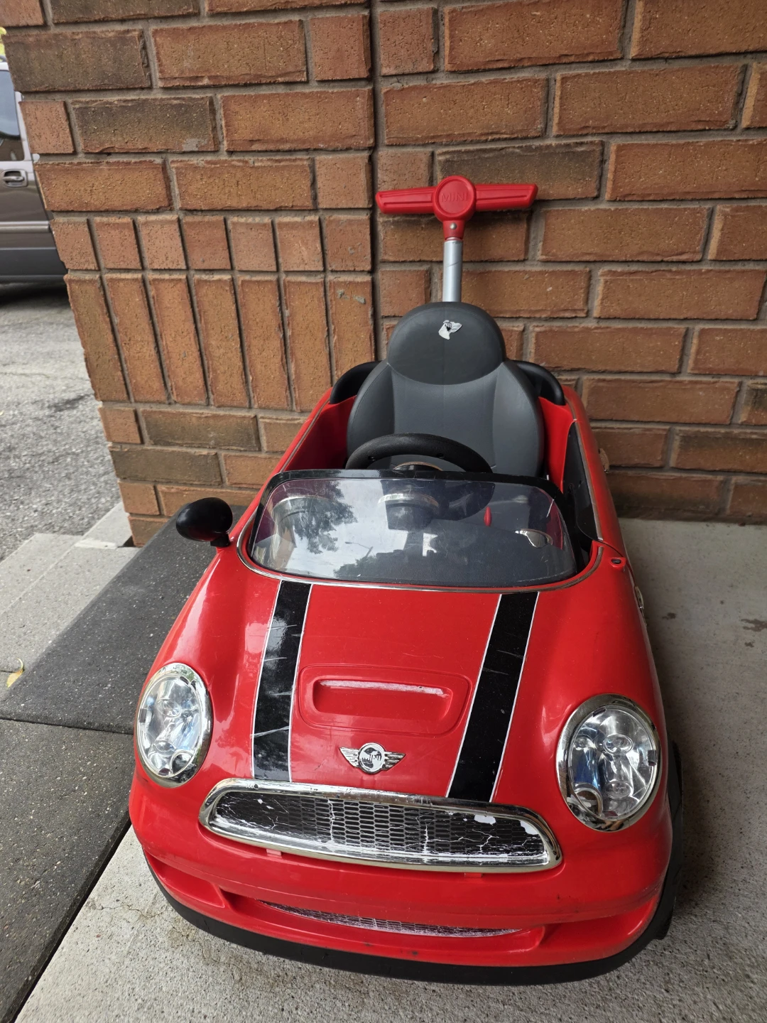 Red Ride-On Push Car - photo 2
