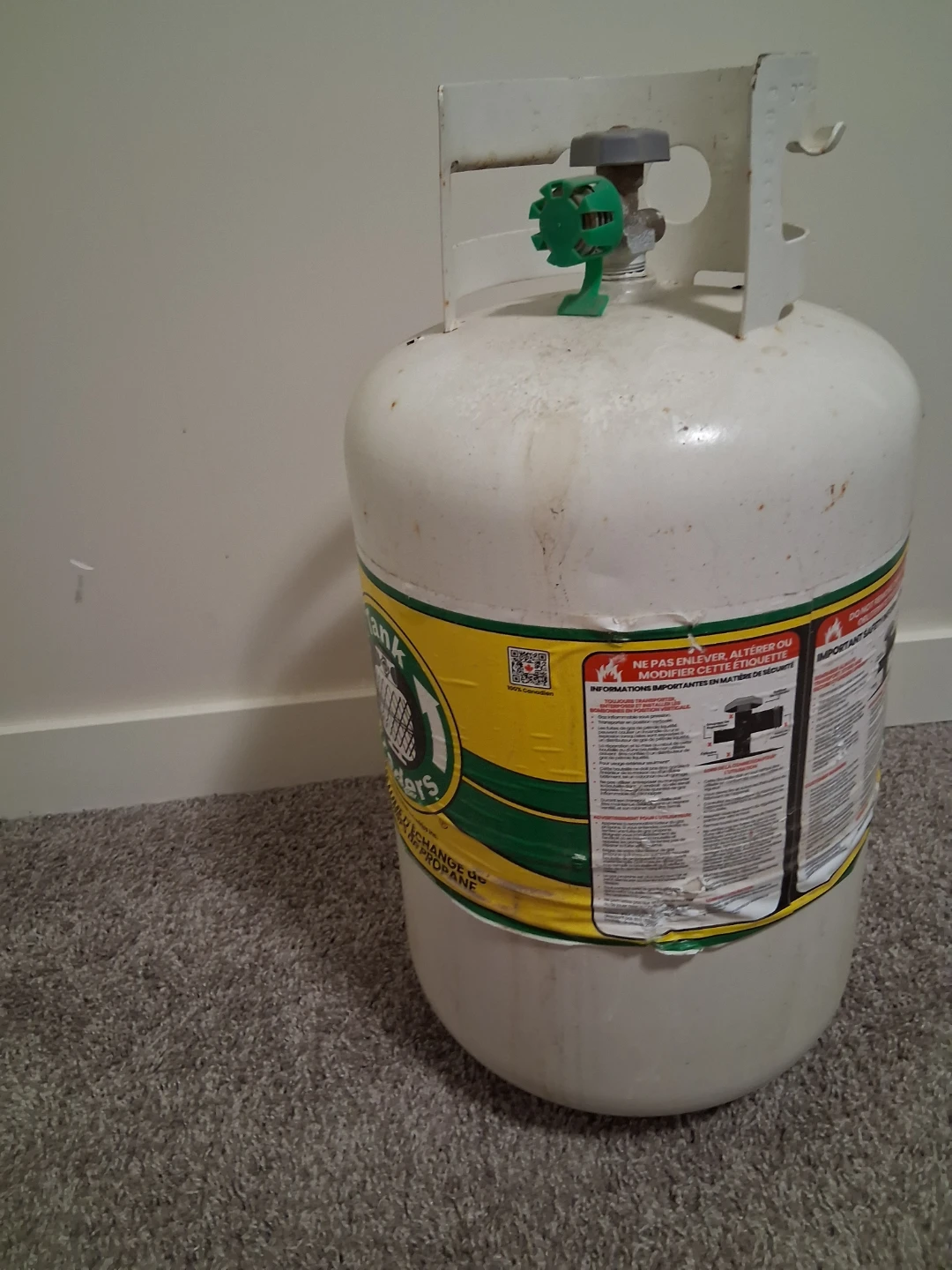 30Lb full sealed valid new Propane Tank