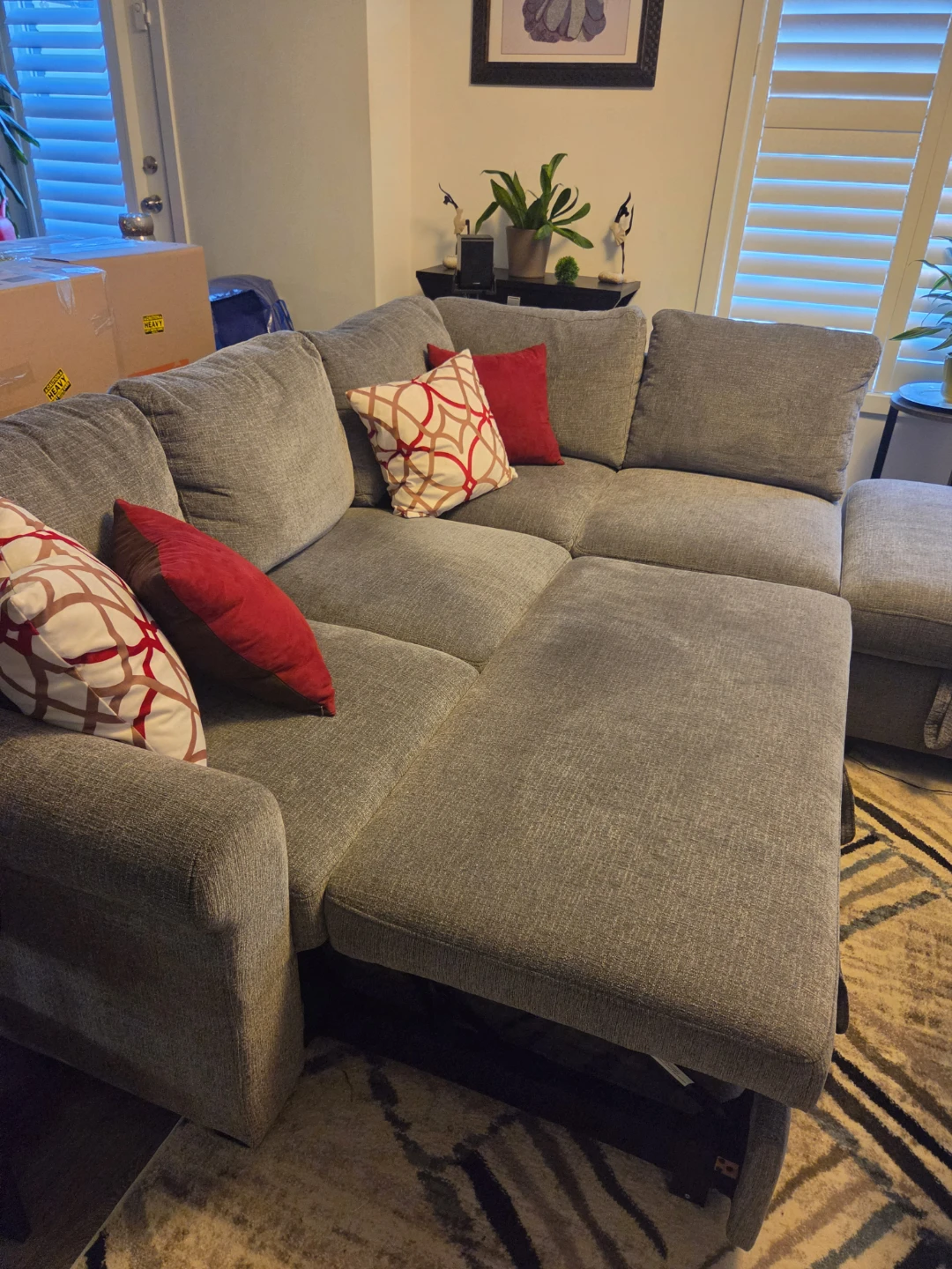 Structube sectional sleeper / ottoman