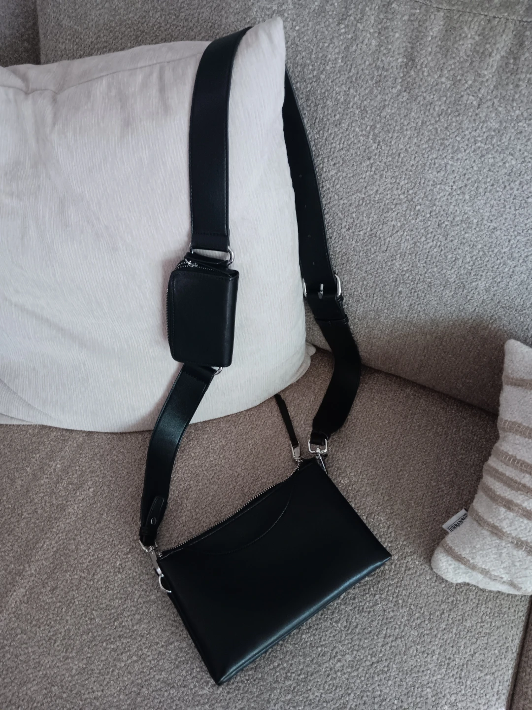 Antik Kraft Black Crossbody Bag with Additional Pouch