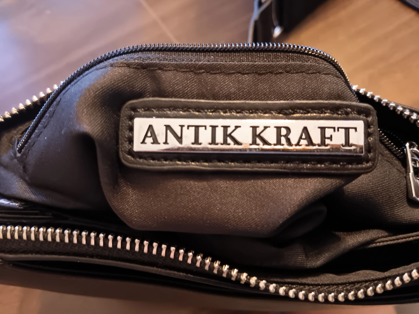 Antik Kraft Black Crossbody Bag with Additional Pouch - photo 3